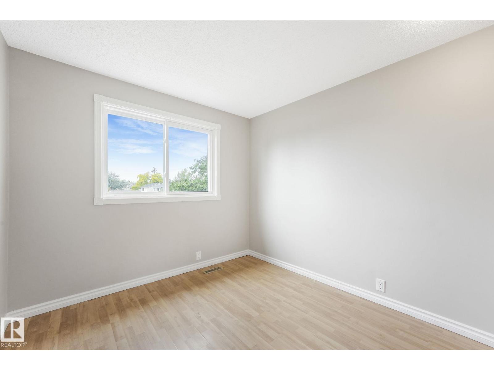 2110 54 St Nw, Edmonton, Alberta  T6L 4T9 - Photo 19 - E4460615