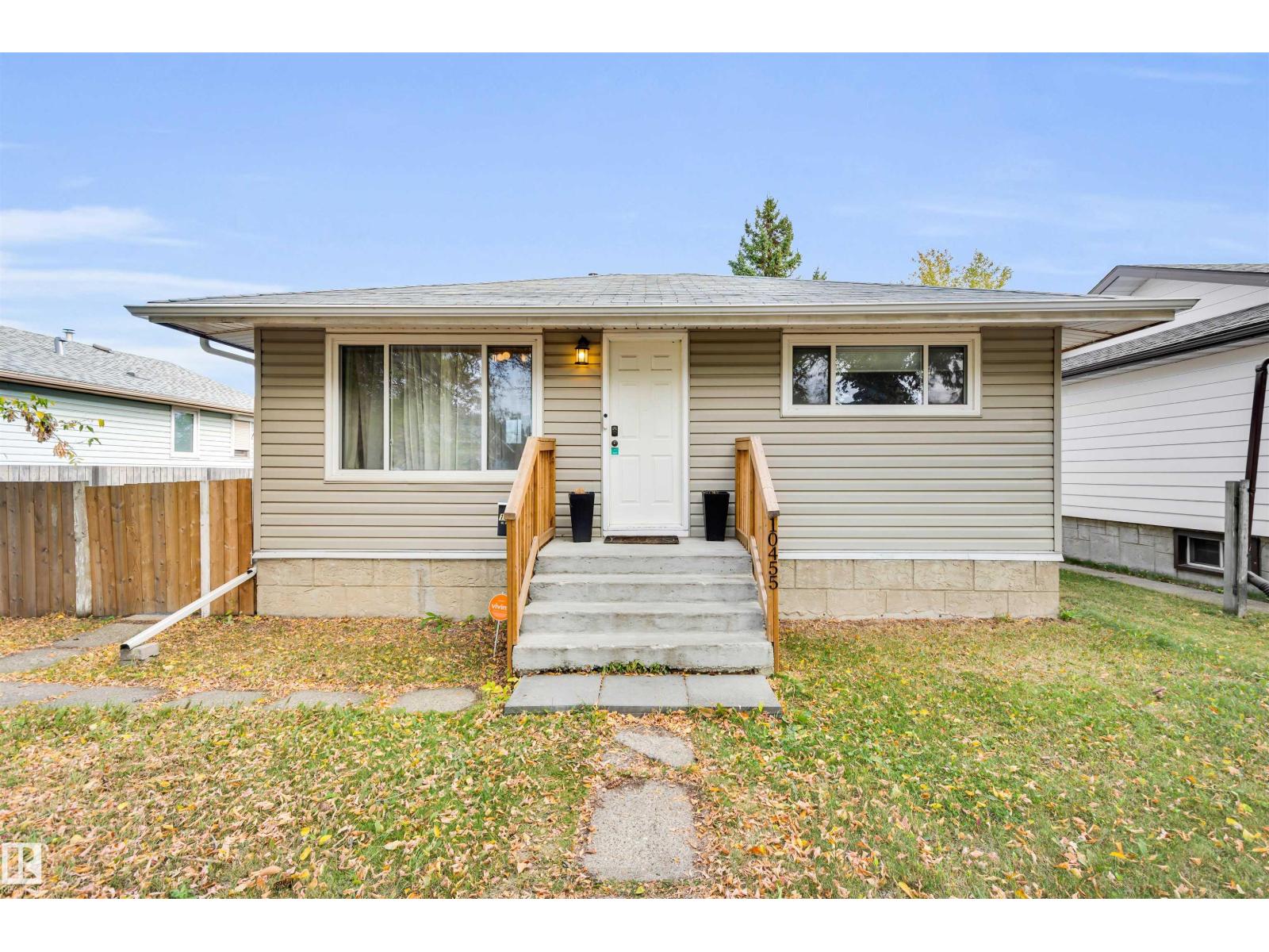 10455 163 St Nw, Edmonton, Alberta  T5P 3N9 - Photo 1 - E4460617