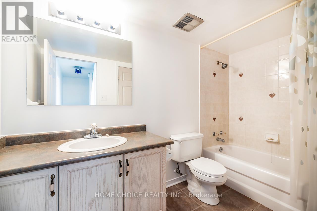 412 - 454 Centre Street, Oshawa (Central), Ontario  L1H 4C2 - Photo 24 - E12442469