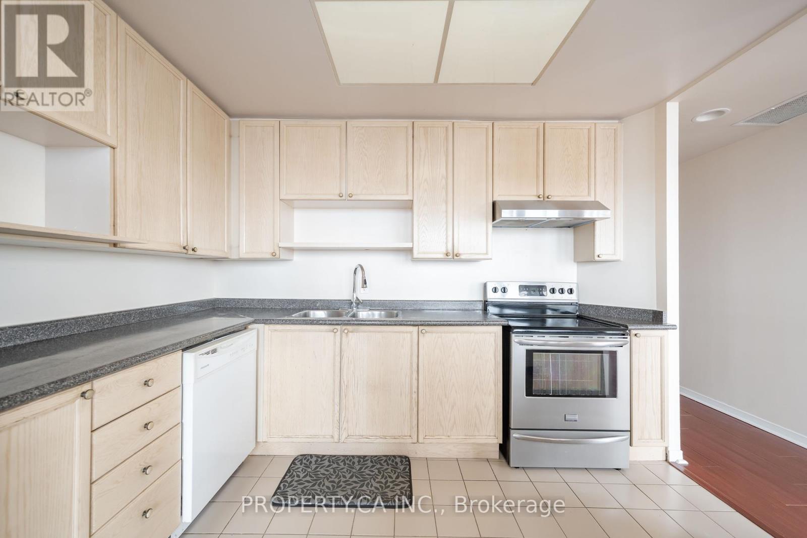 812 - 25 Cumberland Lane, Ajax (South West), Ontario  L1S 7K1 - Photo 13 - E12442480