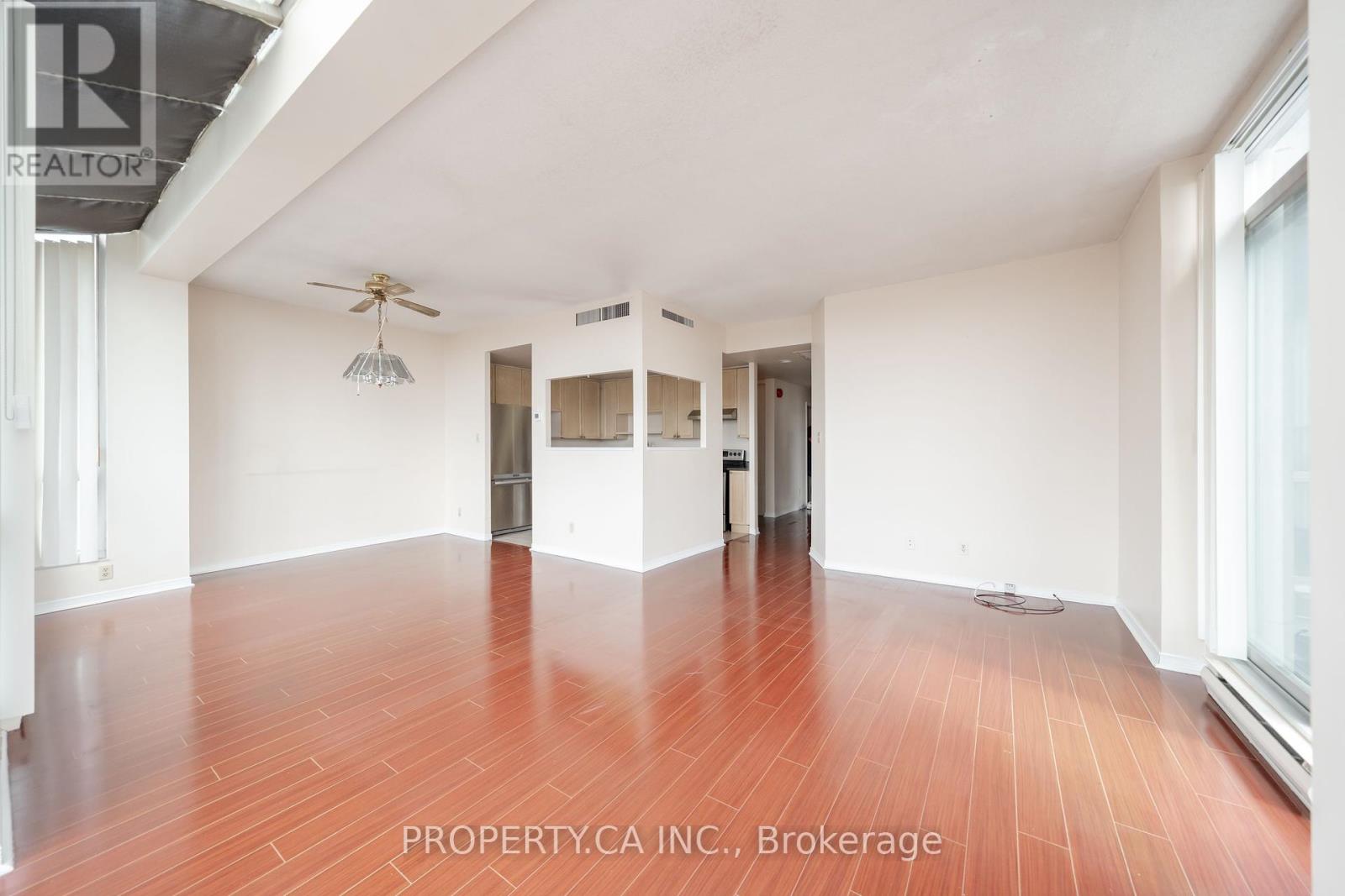 812 - 25 Cumberland Lane, Ajax (South West), Ontario  L1S 7K1 - Photo 4 - E12442480