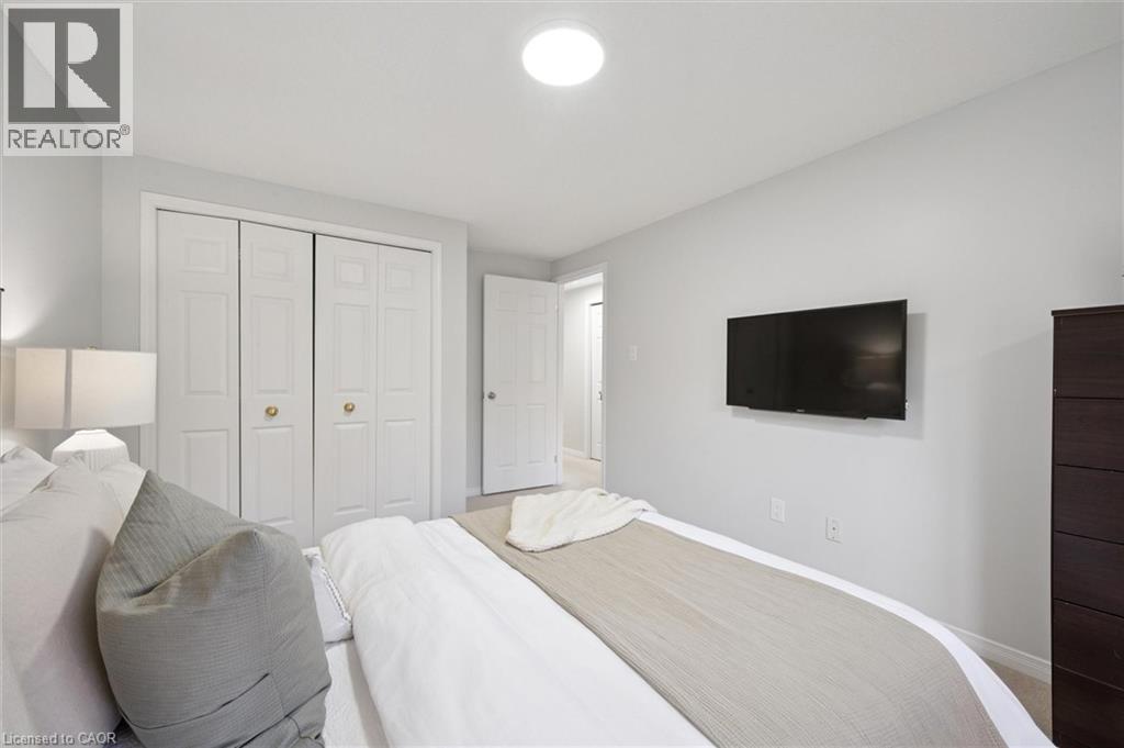 7 Mahogany Street, Kitchener, Ontario  N2E 3Z2 - Photo 28 - 40775391