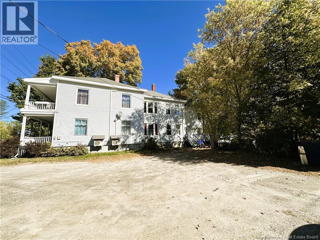 3-5 Veazey Street, St. Stephen, New Brunswick  E3L 2R7 - Photo 2 - NB127849