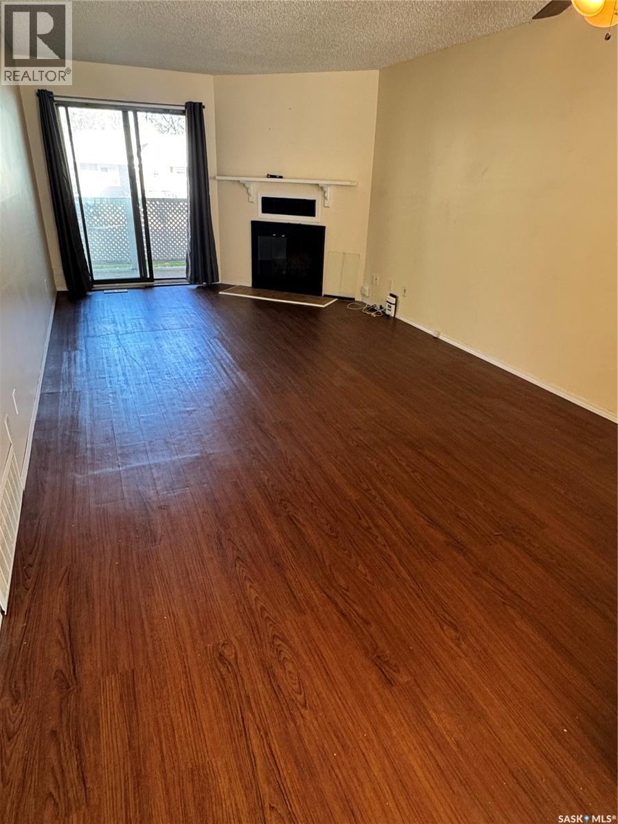 308 Cedar Meadow Drive, Regina, Saskatchewan  S4X 3J5 - Photo 4 - SK020003