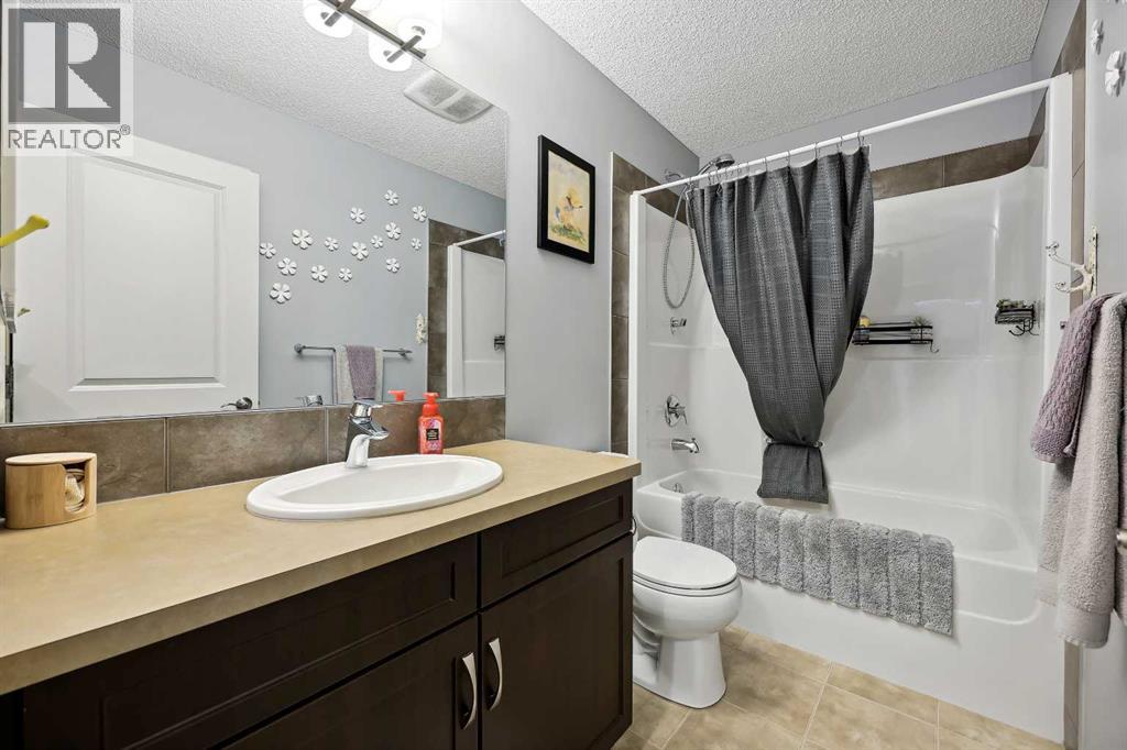 272 Kingsmere Cove Se, Airdrie, Alberta  T4A 0S1 - Photo 29 - A2261327