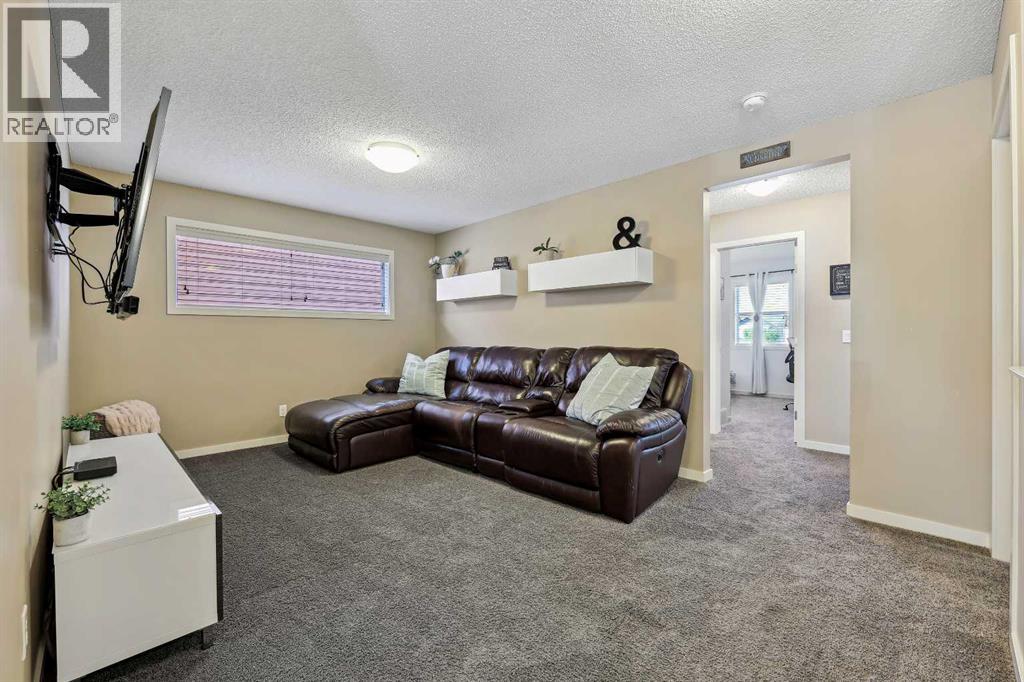 272 Kingsmere Cove Se, Airdrie, Alberta  T4A 0S1 - Photo 19 - A2261327