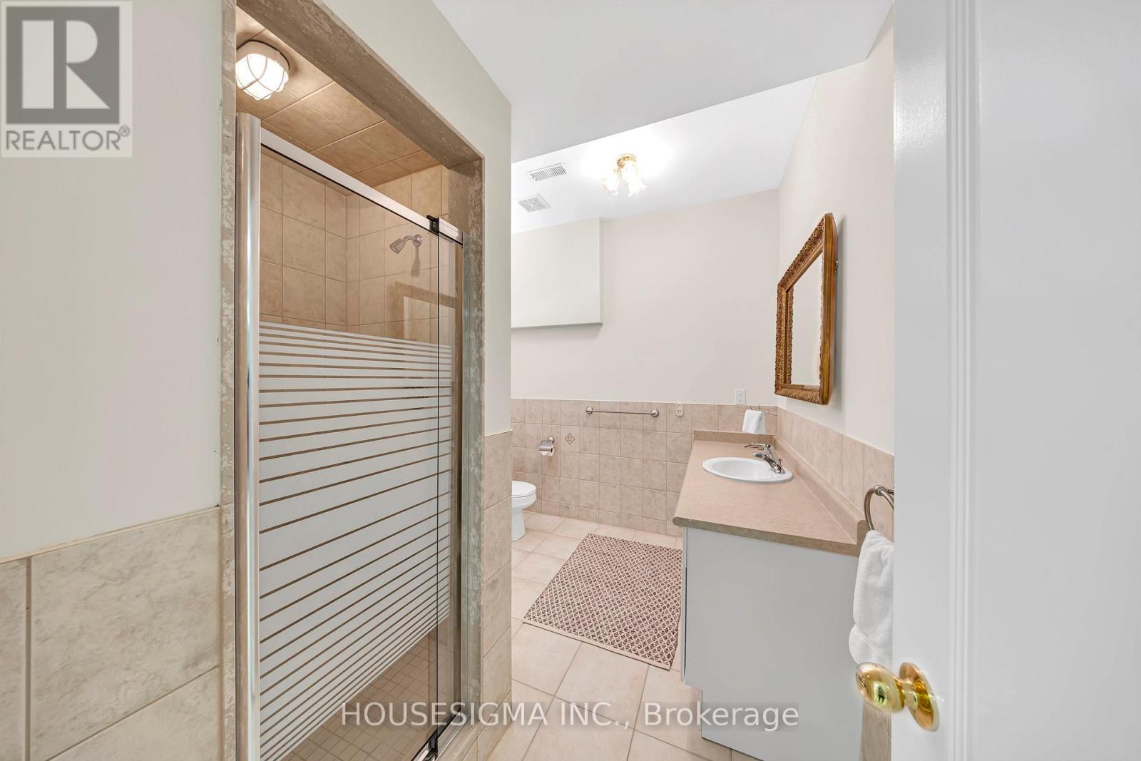 38 Pairash Avenue, Richmond Hill (Mill Pond), Ontario  L4C 0N1 - Photo 36 - N12442363