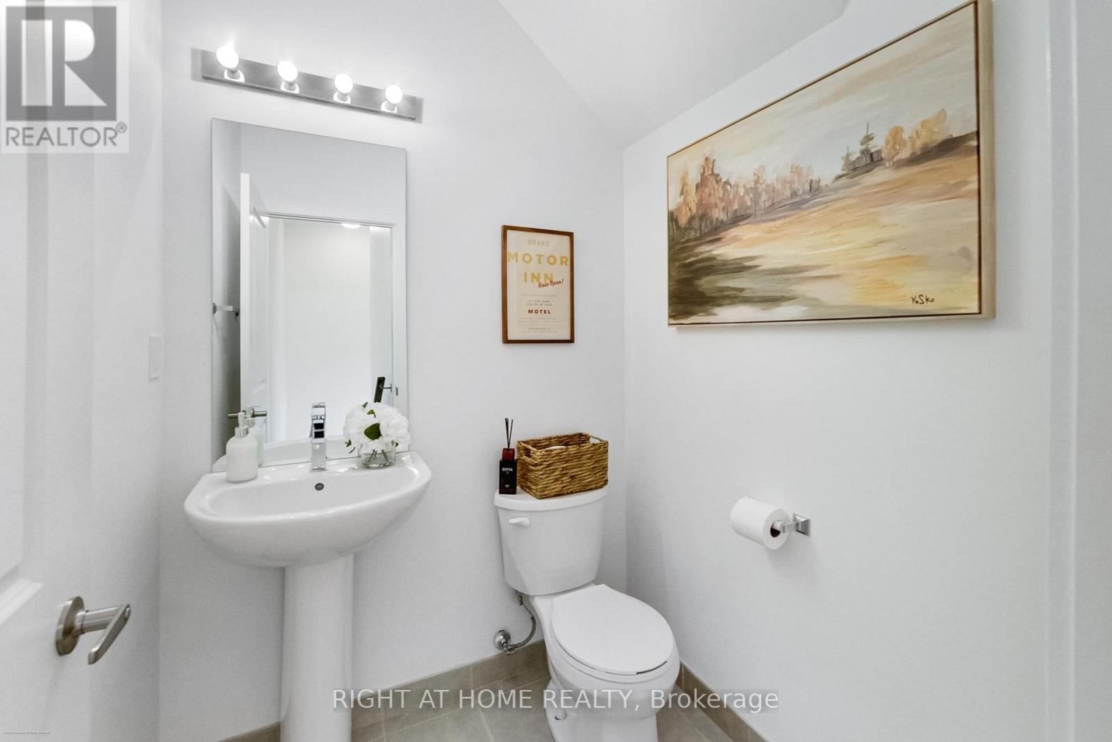 29 Canton Lane, Whitchurch-Stouffville (Stouffville), Ontario  L4A 4W8 - Photo 15 - N12442366