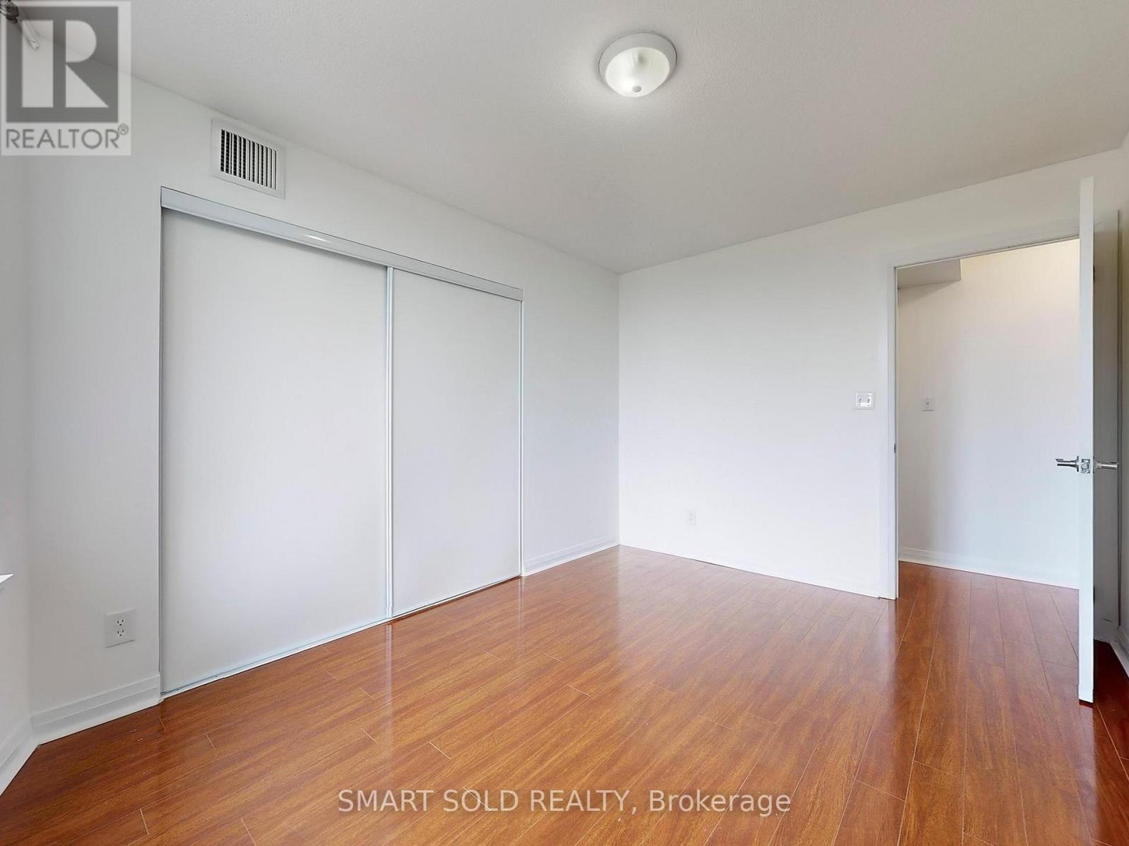 315 - 7363 Kennedy Road, Markham (Milliken Mills East), Ontario  L3R 1G8 - Photo 17 - N12442389