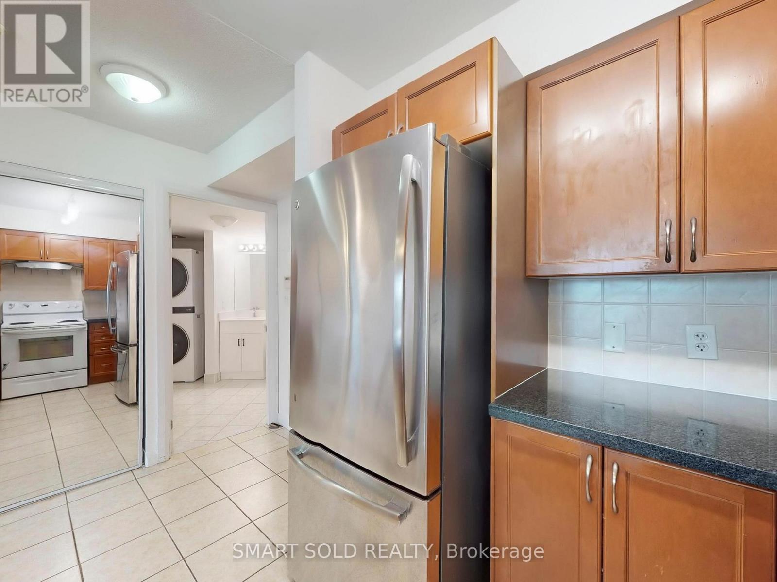 315 - 7363 Kennedy Road, Markham (Milliken Mills East), Ontario  L3R 1G8 - Photo 7 - N12442389
