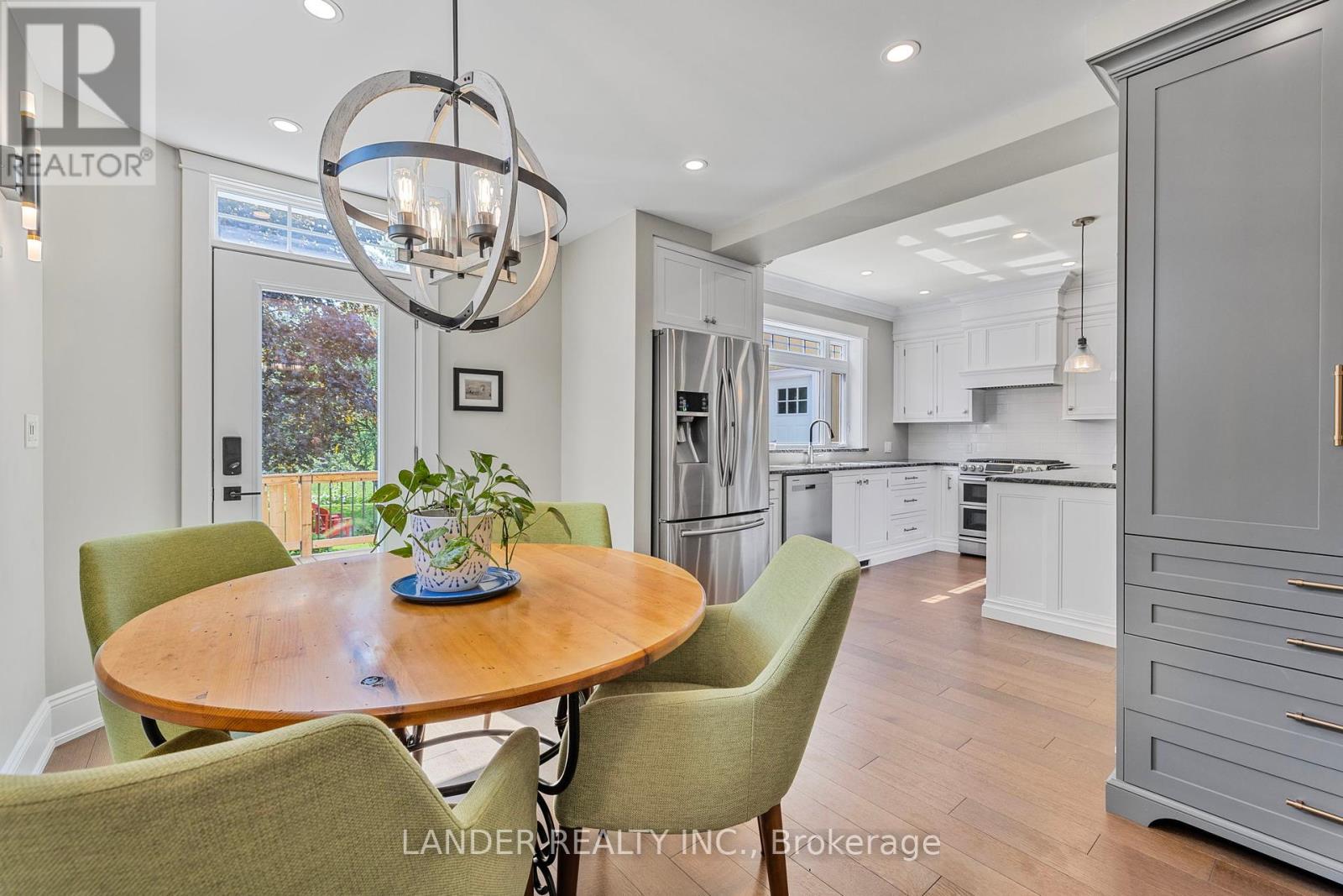 36 King Street, East Gwillimbury (Mt Albert), Ontario  L0G 1M0 - Photo 15 - N12442424