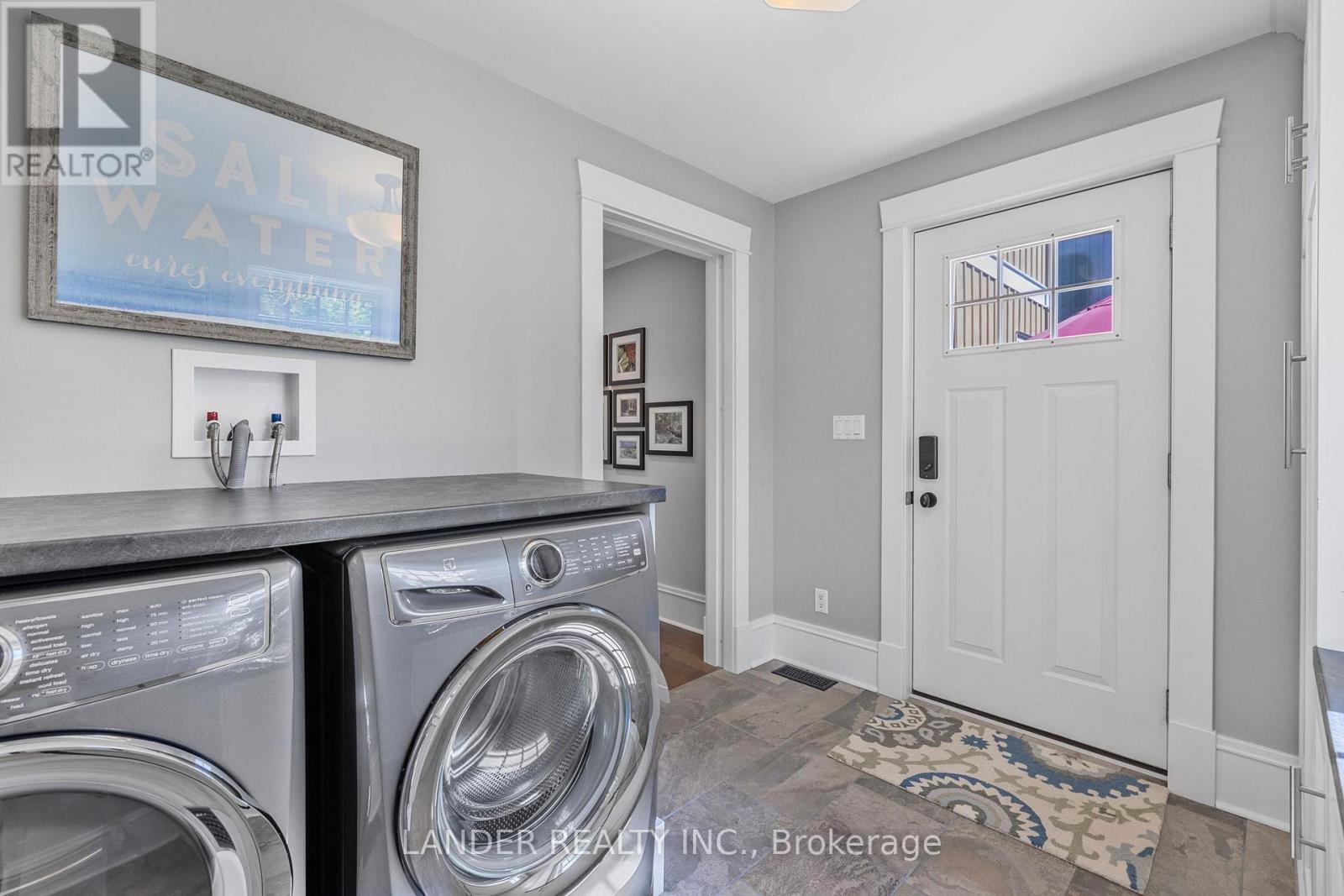 36 King Street, East Gwillimbury (Mt Albert), Ontario  L0G 1M0 - Photo 20 - N12442424