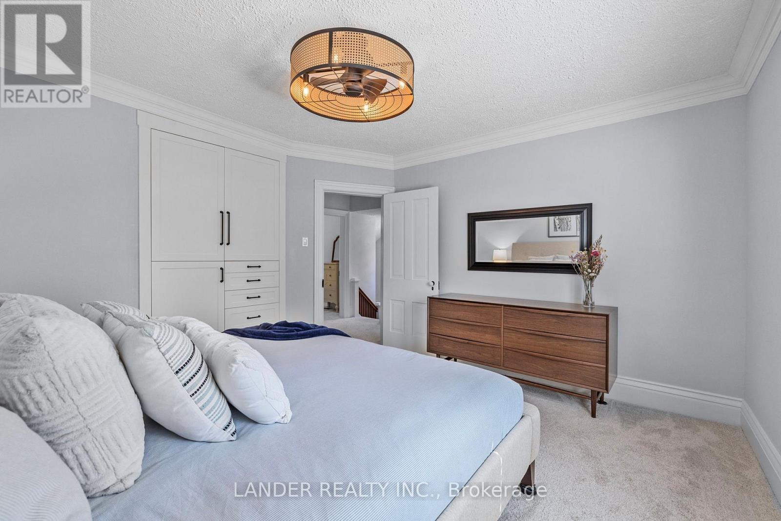 36 King Street, East Gwillimbury (Mt Albert), Ontario  L0G 1M0 - Photo 23 - N12442424
