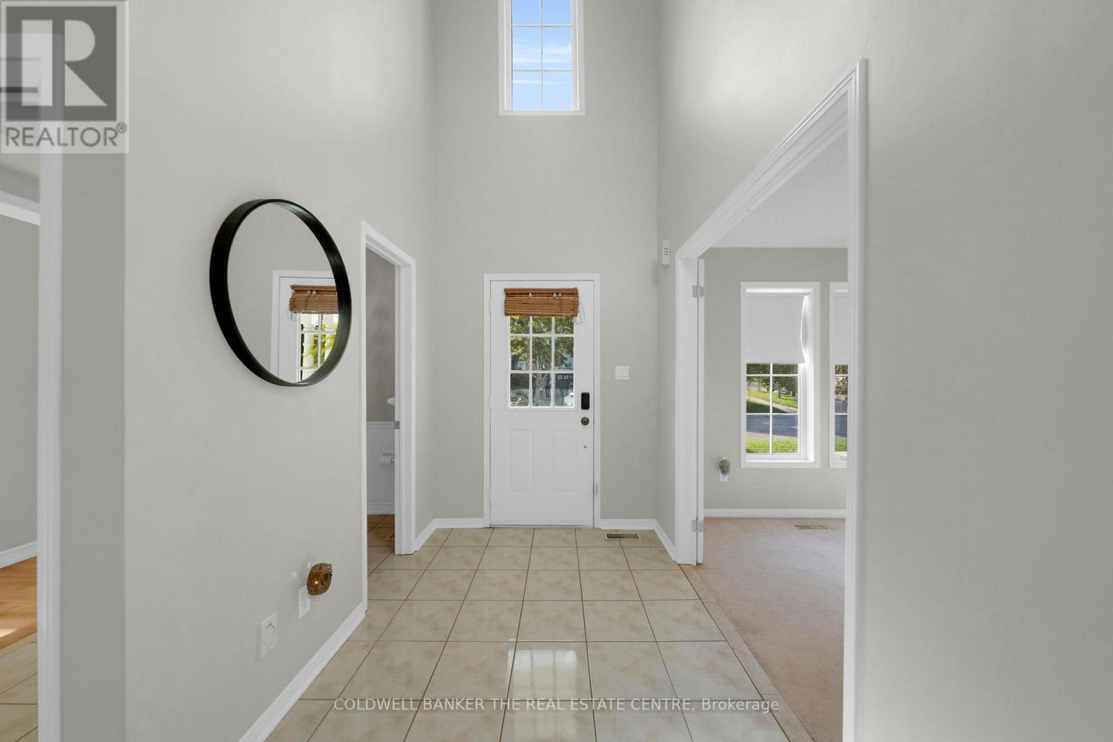 1 Mcgahey Street, New Tecumseth (Tottenham), Ontario  L0G 1W0 - Photo 5 - N12442441