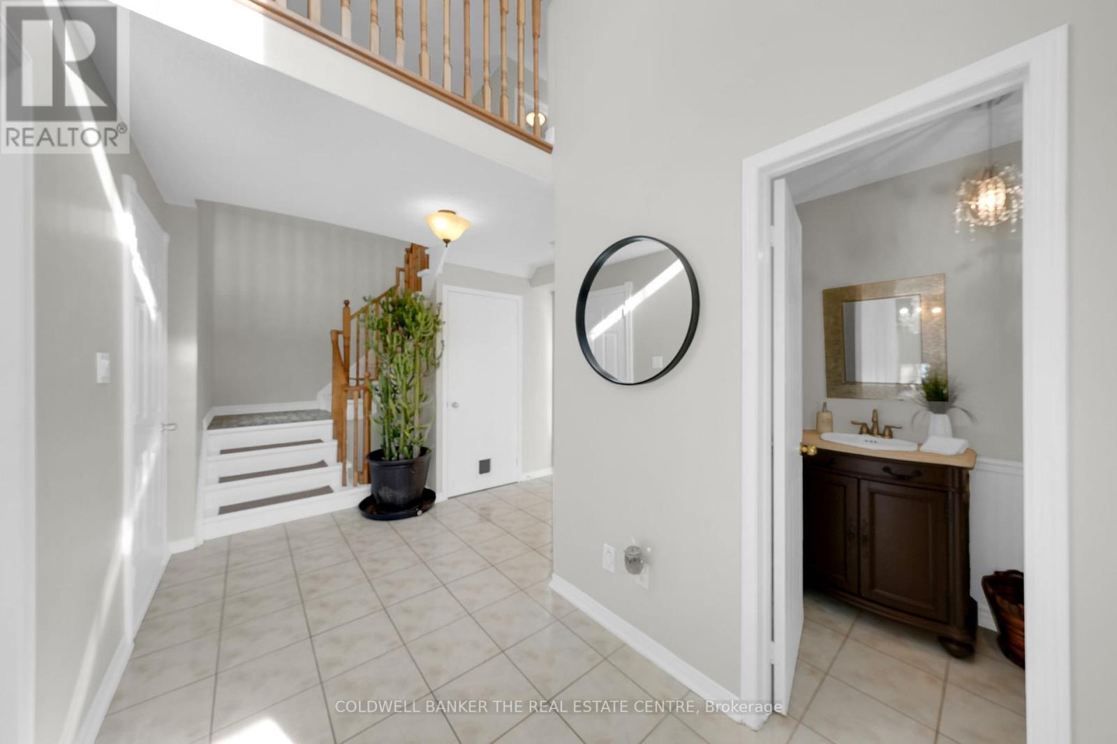 1 Mcgahey Street, New Tecumseth (Tottenham), Ontario  L0G 1W0 - Photo 7 - N12442441