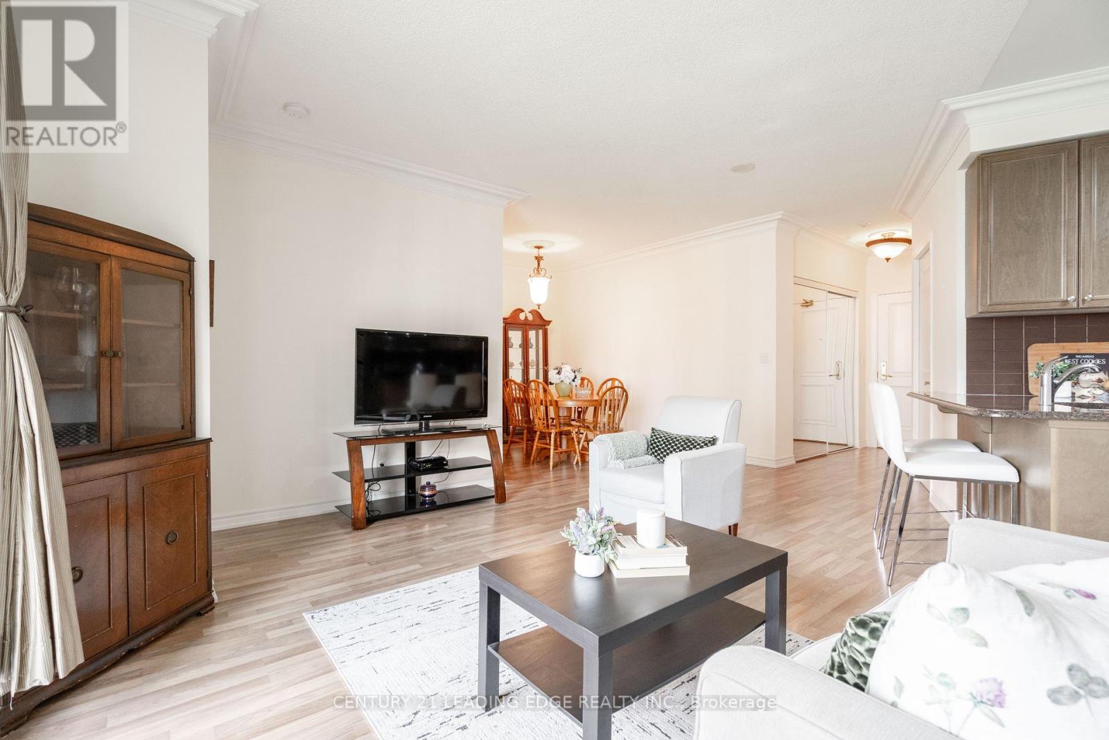 708 - 9225 Jane Street, Vaughan, Ontario  L6A 0J7 - Photo 7 - N12442462