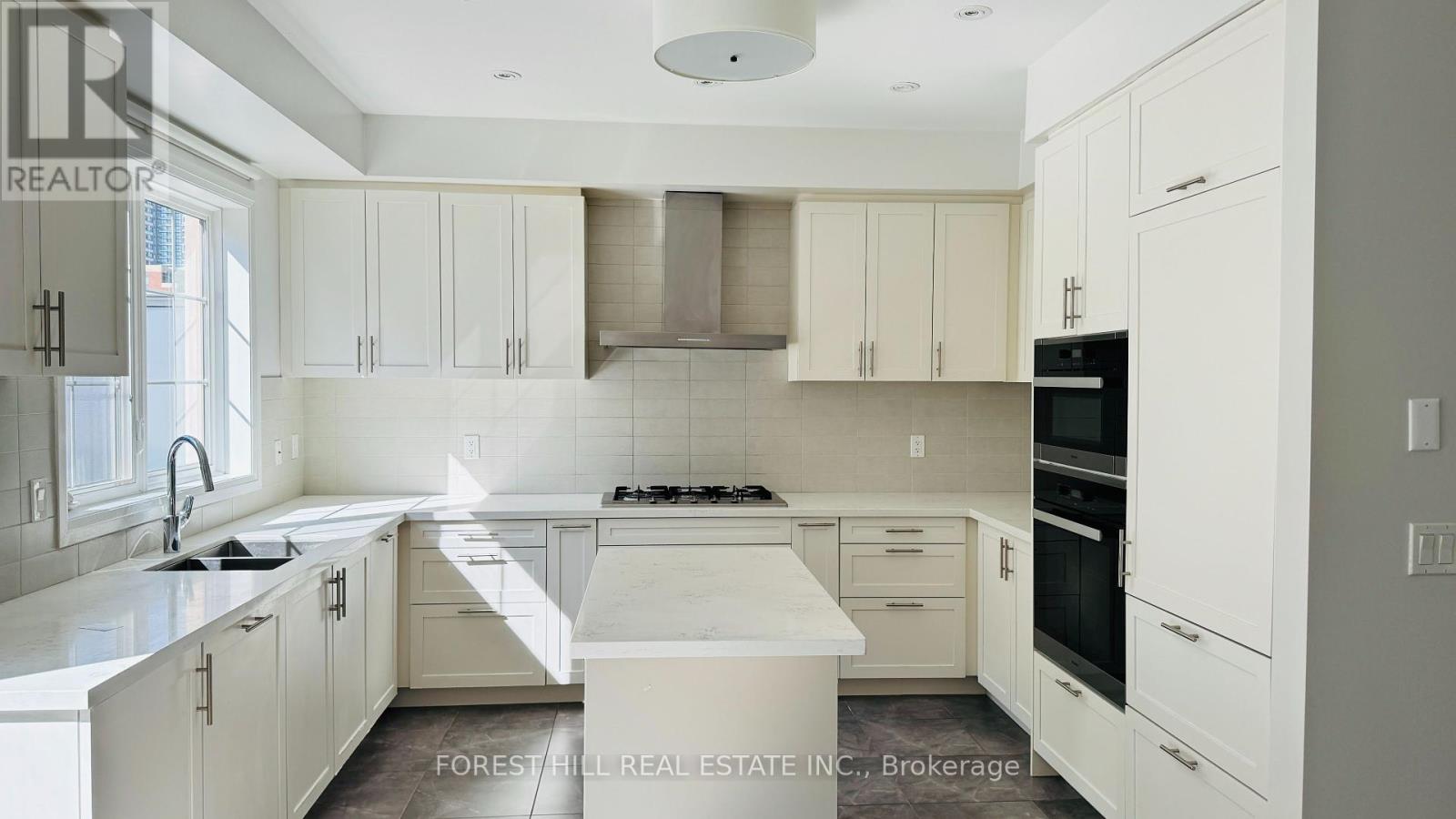 20 American Elm Way, Markham, Ontario  L3R 5R8 - Photo 11 - N12442485