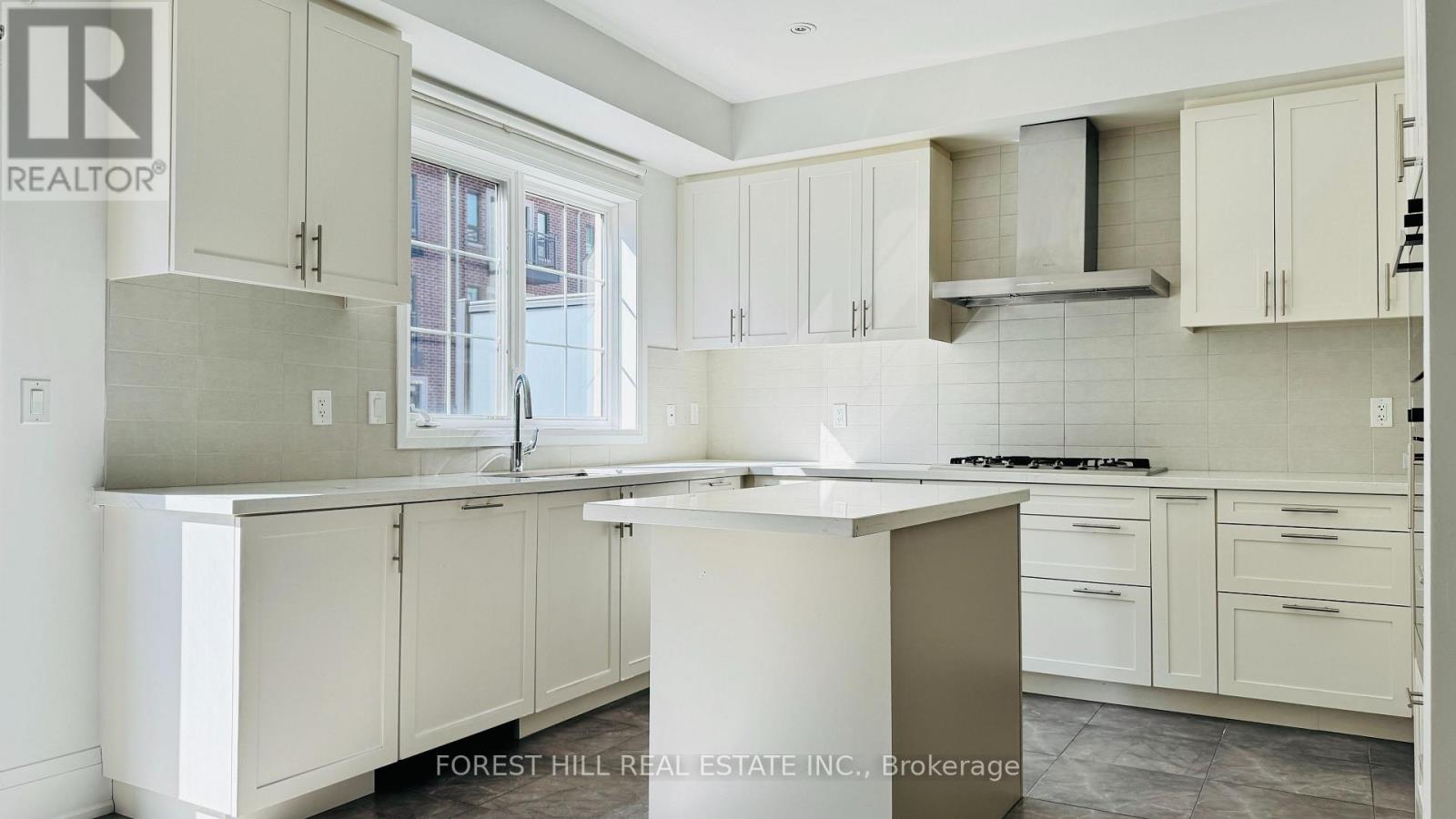 20 American Elm Way, Markham, Ontario  L3R 5R8 - Photo 13 - N12442485