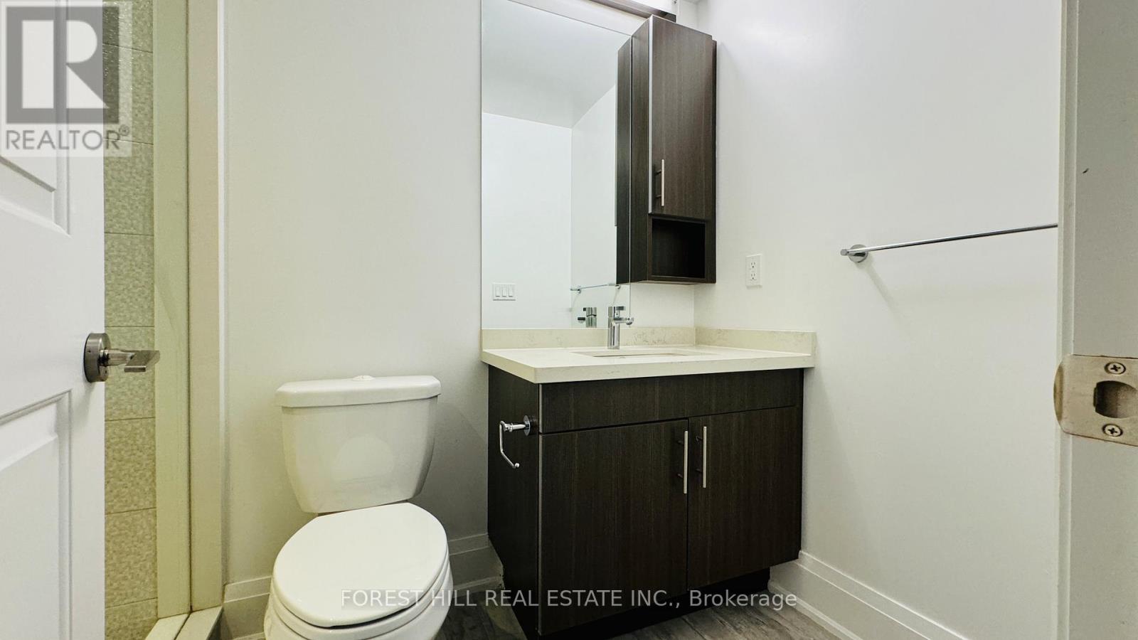 20 American Elm Way, Markham, Ontario  L3R 5R8 - Photo 7 - N12442485