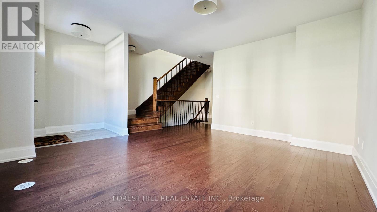 20 American Elm Way, Markham, Ontario  L3R 5R8 - Photo 8 - N12442485