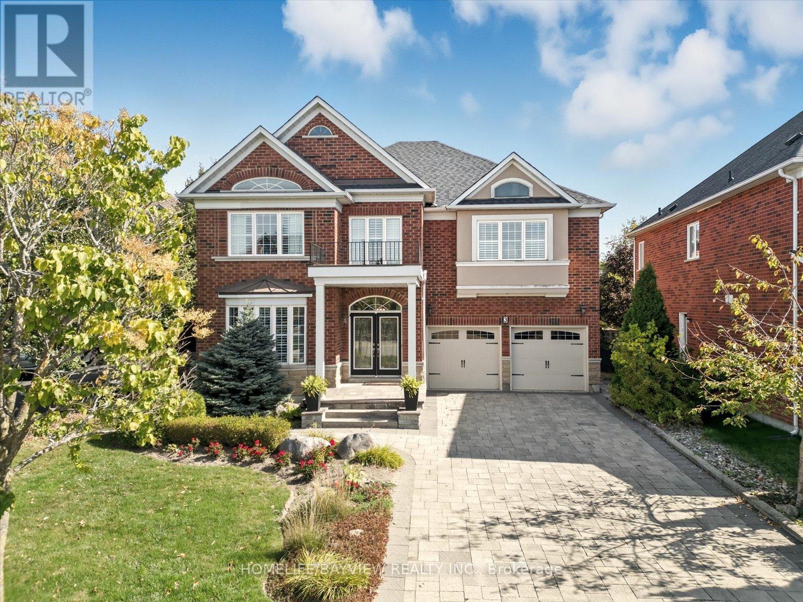 3 Crowling Court, Richmond Hill (Oak Ridges), Ontario  L4E 3Y6 - Photo 2 - N12442503