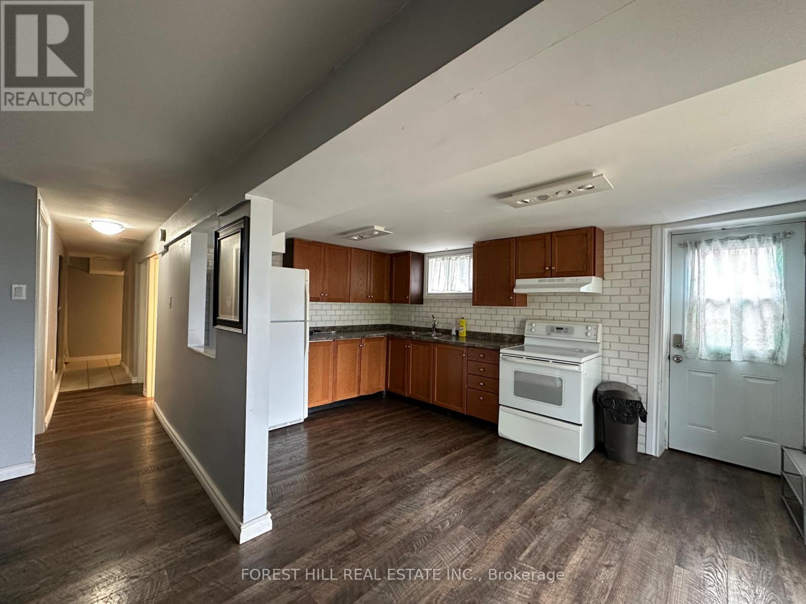 Lower - 354 Britannia Avenue, Bradford West Gwillimbury, Ontario  L3Z 1A7 - Photo 1 - N12442515