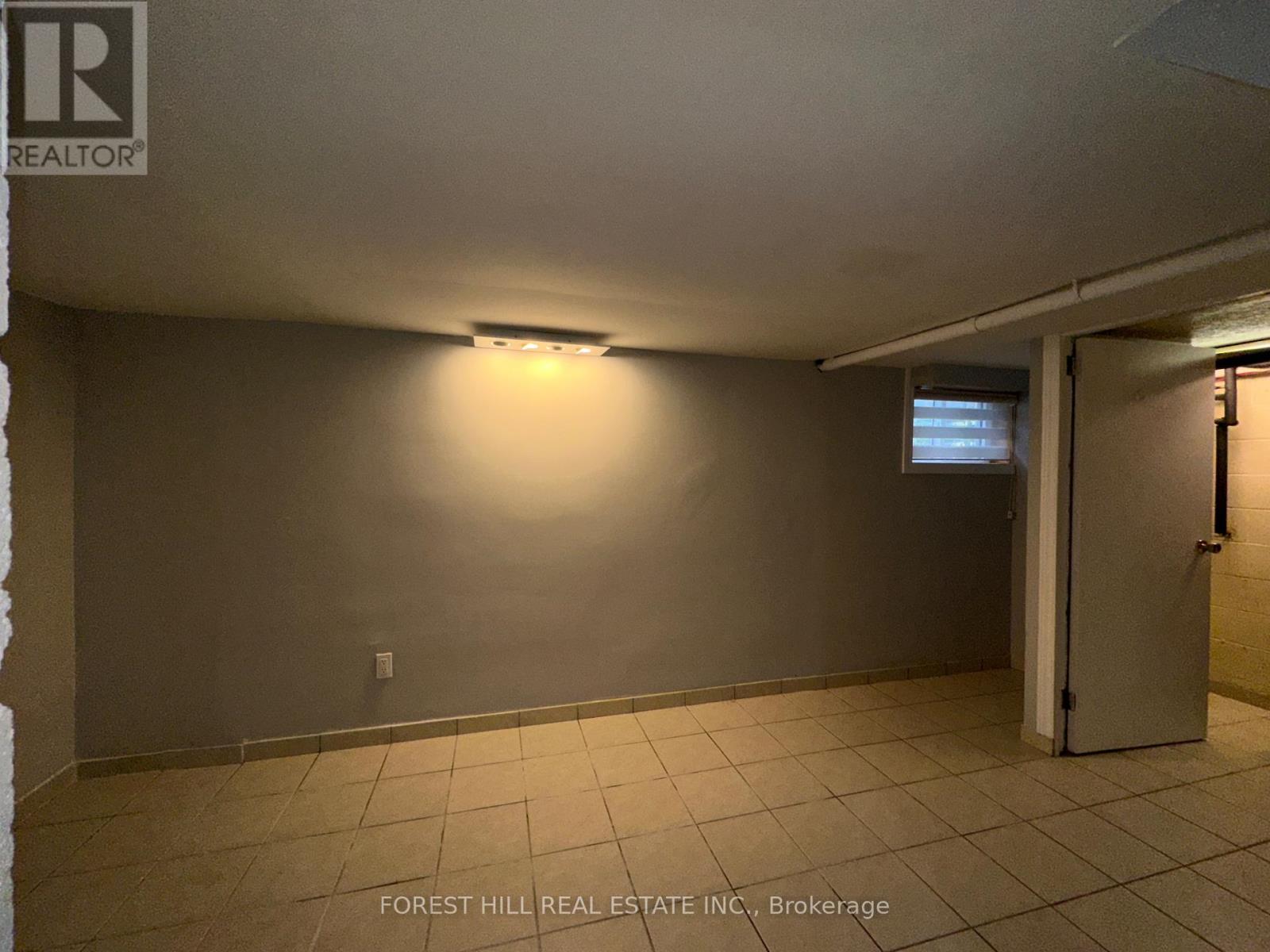 Lower - 354 Britannia Avenue, Bradford West Gwillimbury, Ontario  L3Z 1A7 - Photo 13 - N12442515