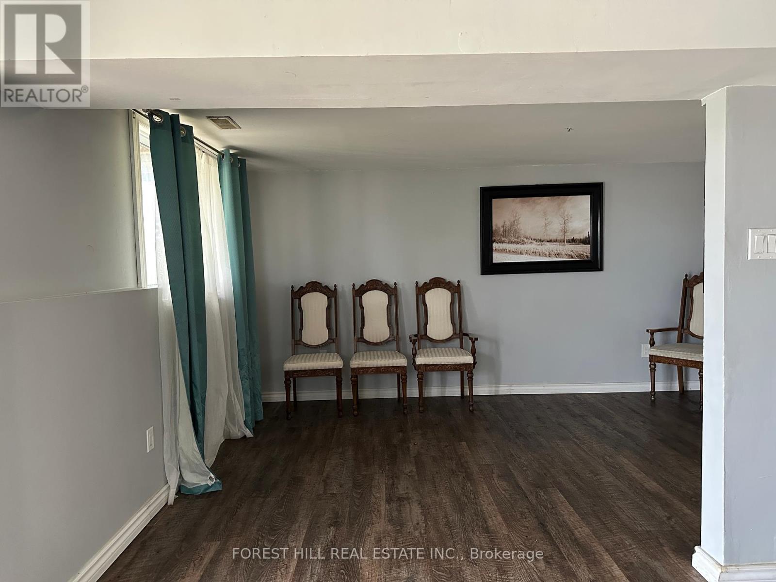 Lower - 354 Britannia Avenue, Bradford West Gwillimbury, Ontario  L3Z 1A7 - Photo 5 - N12442515