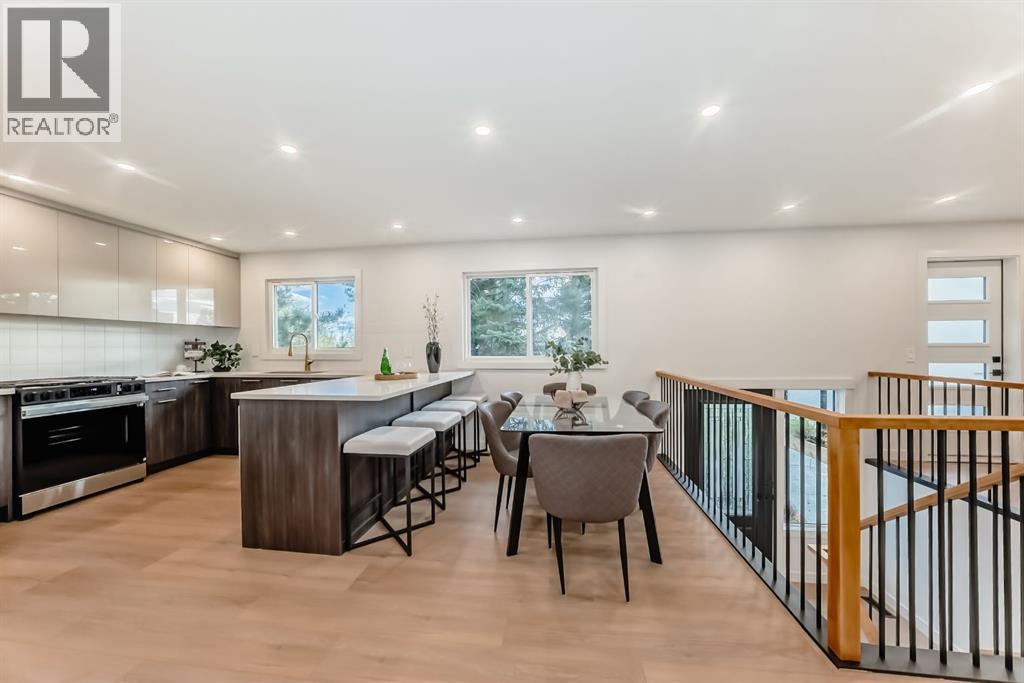 26 Dalgetty Place Nw, Calgary, Alberta  T3A 1H9 - Photo 8 - A2261767
