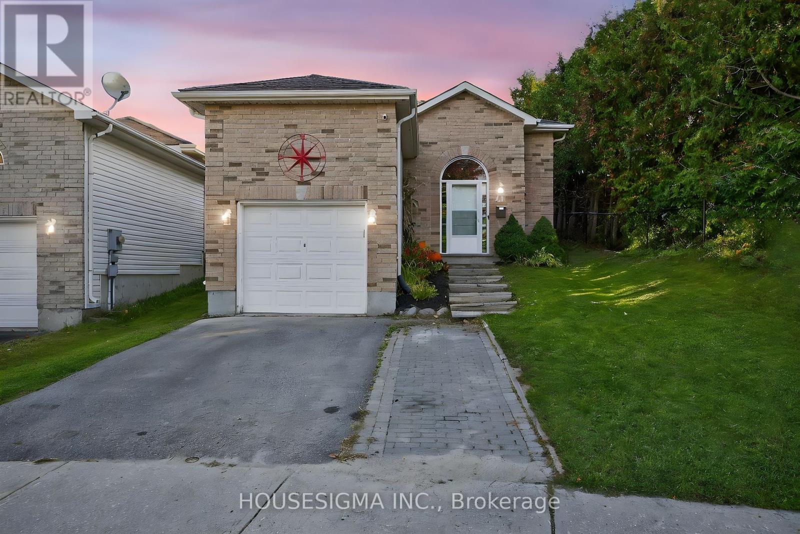 421 Irwin Street, Midland, Ontario  L4R 2V6 - Photo 1 - S12442492