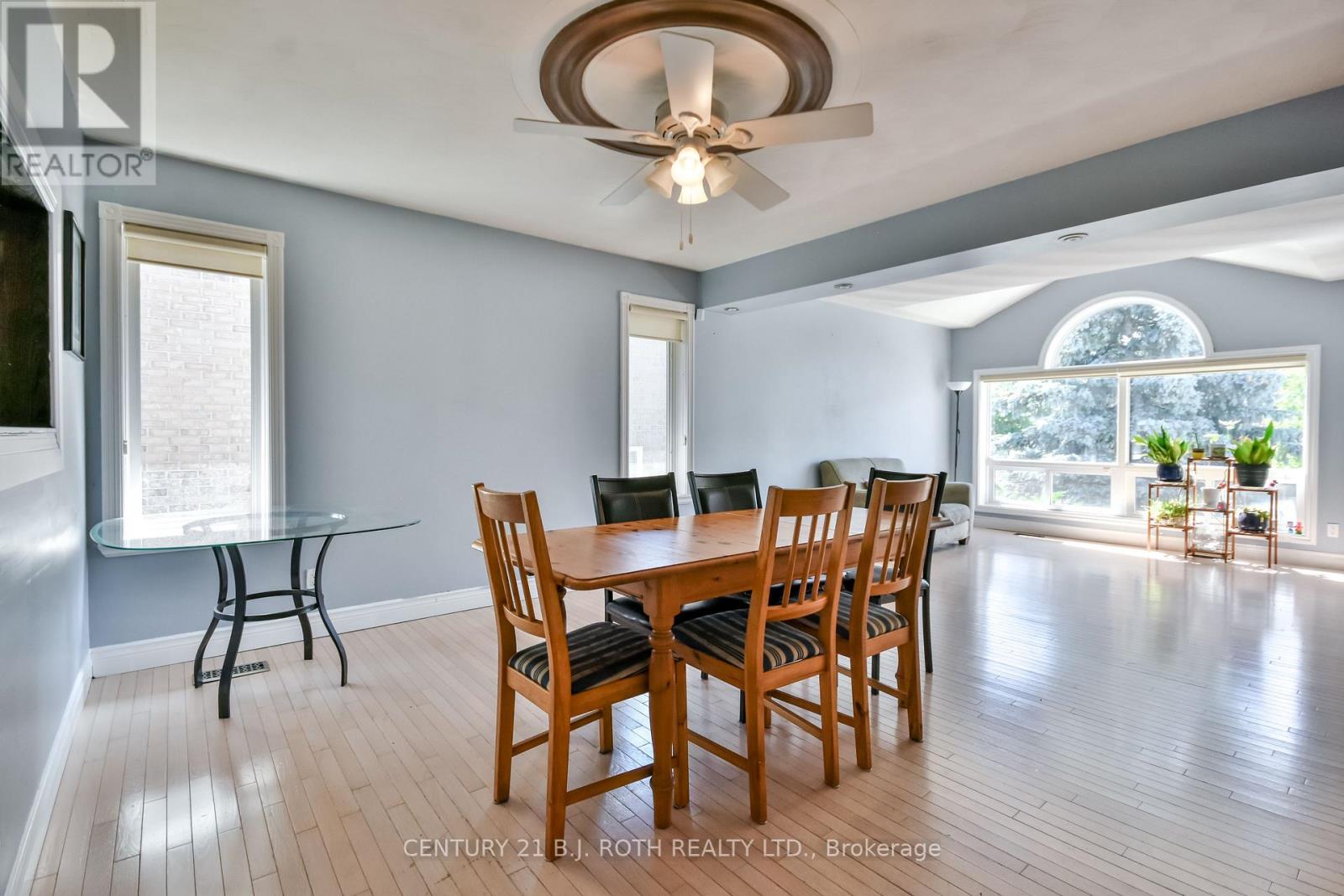 55 Bloxham Place, Barrie (Bayshore), Ontario  L4N 9K2 - Photo 12 - S12442521