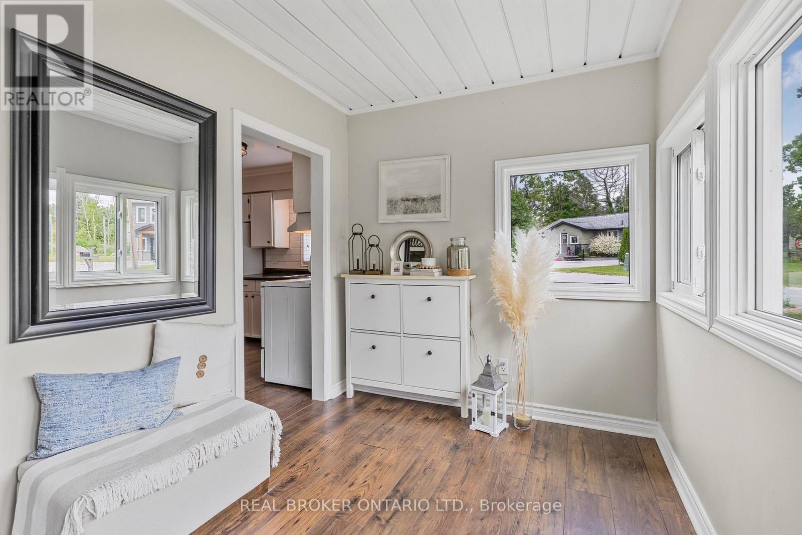 23 Owen Road, Oro-Medonte (Hawkestone), Ontario  L0L 1T0 - Photo 4 - S12442535
