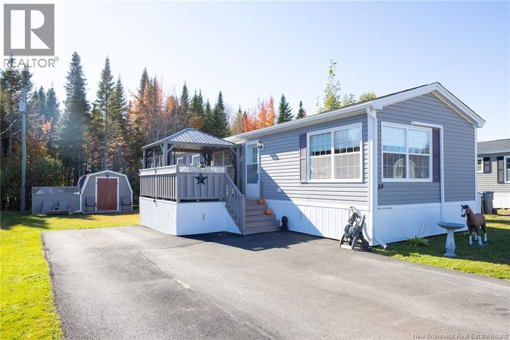 39 Shannon Street, Fredericton, New Brunswick  E3G 0C6 - Photo 1 - NB127858
