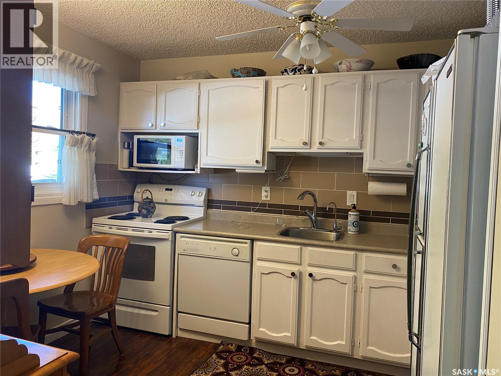 4133 Gordon Road, Regina, Saskatchewan  S4S 6N5 - Photo 9 - SK020016