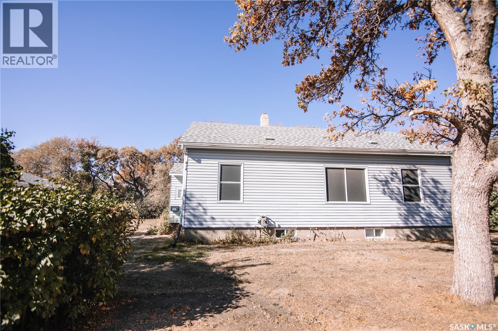 414 10th Avenue Nw, Moose Jaw, Saskatchewan  S6H 4K5 - Photo 34 - SK019826