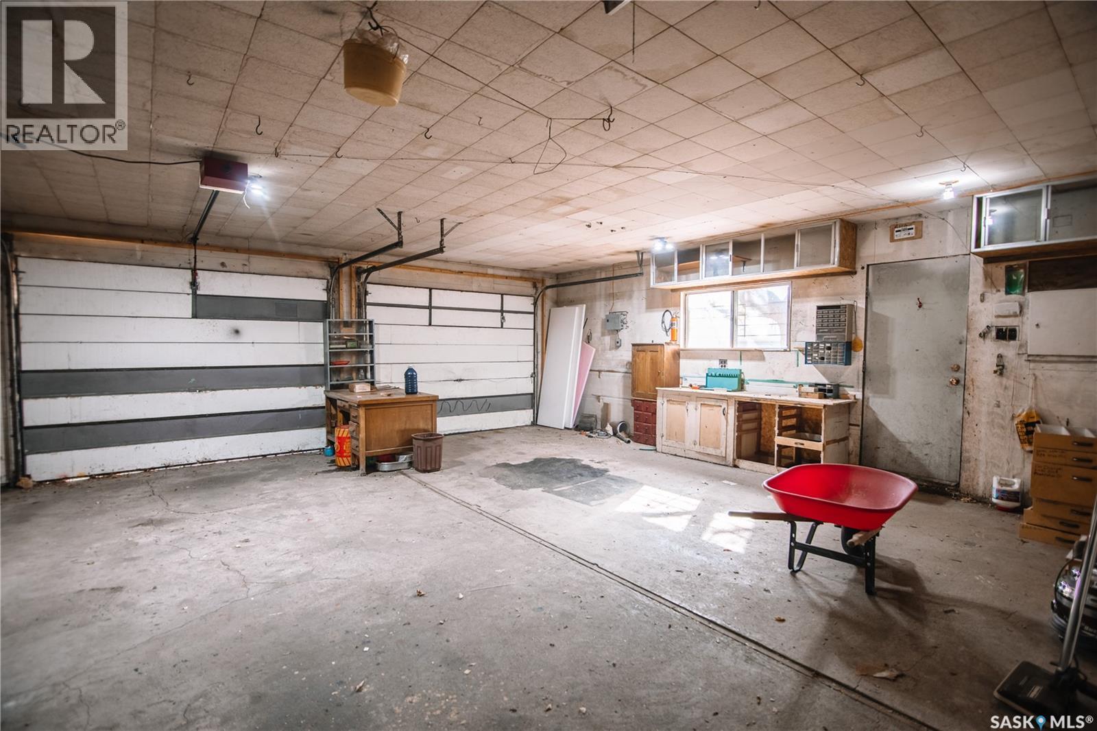 414 10th Avenue Nw, Moose Jaw, Saskatchewan  S6H 4K5 - Photo 40 - SK019826