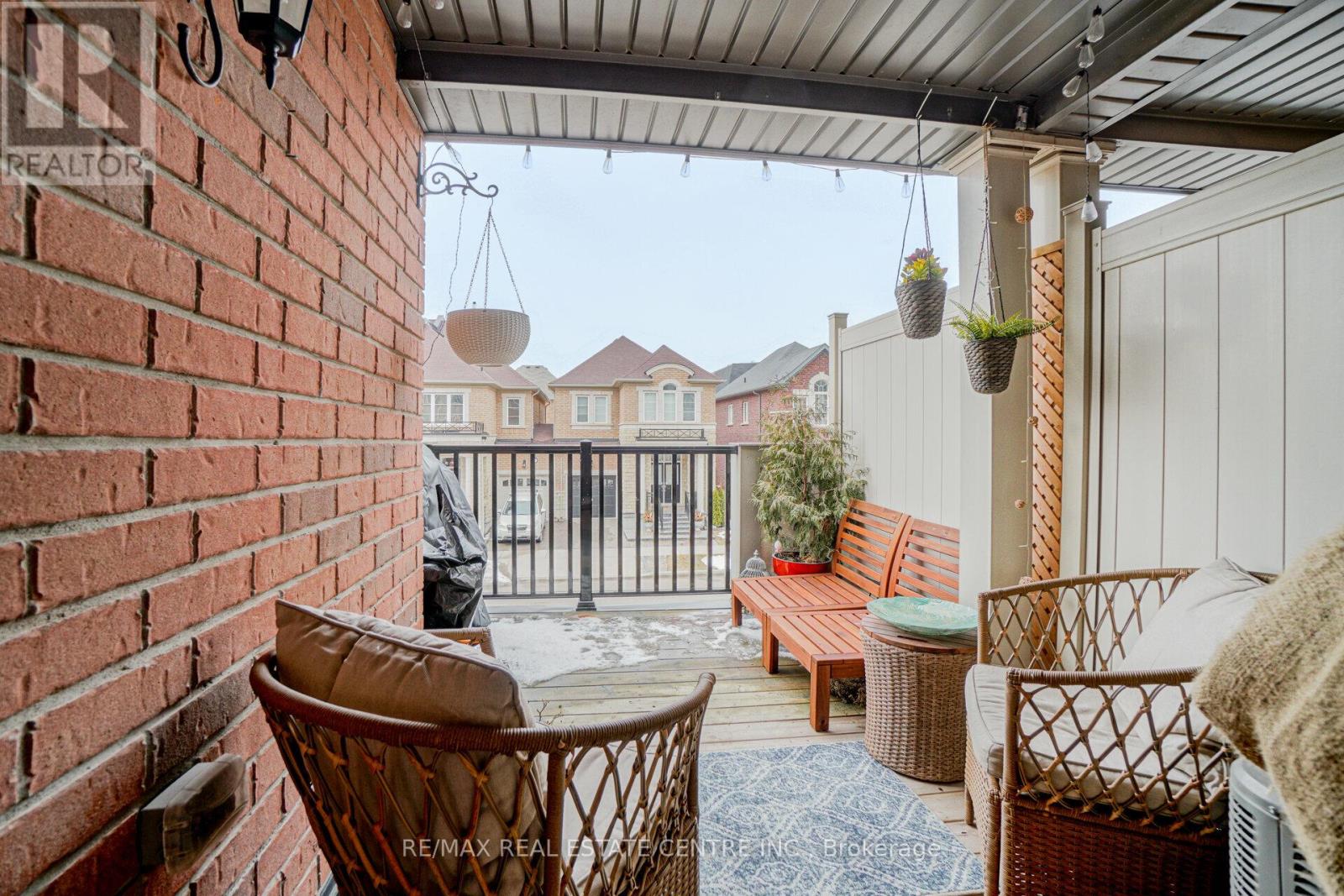 224 Sarah Cline Drive, Oakville, Ontario  L6M 0V3 - Photo 18 - W12442360