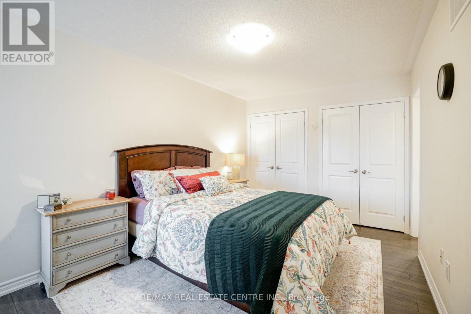 224 Sarah Cline Drive, Oakville, Ontario  L6M 0V3 - Photo 20 - W12442360