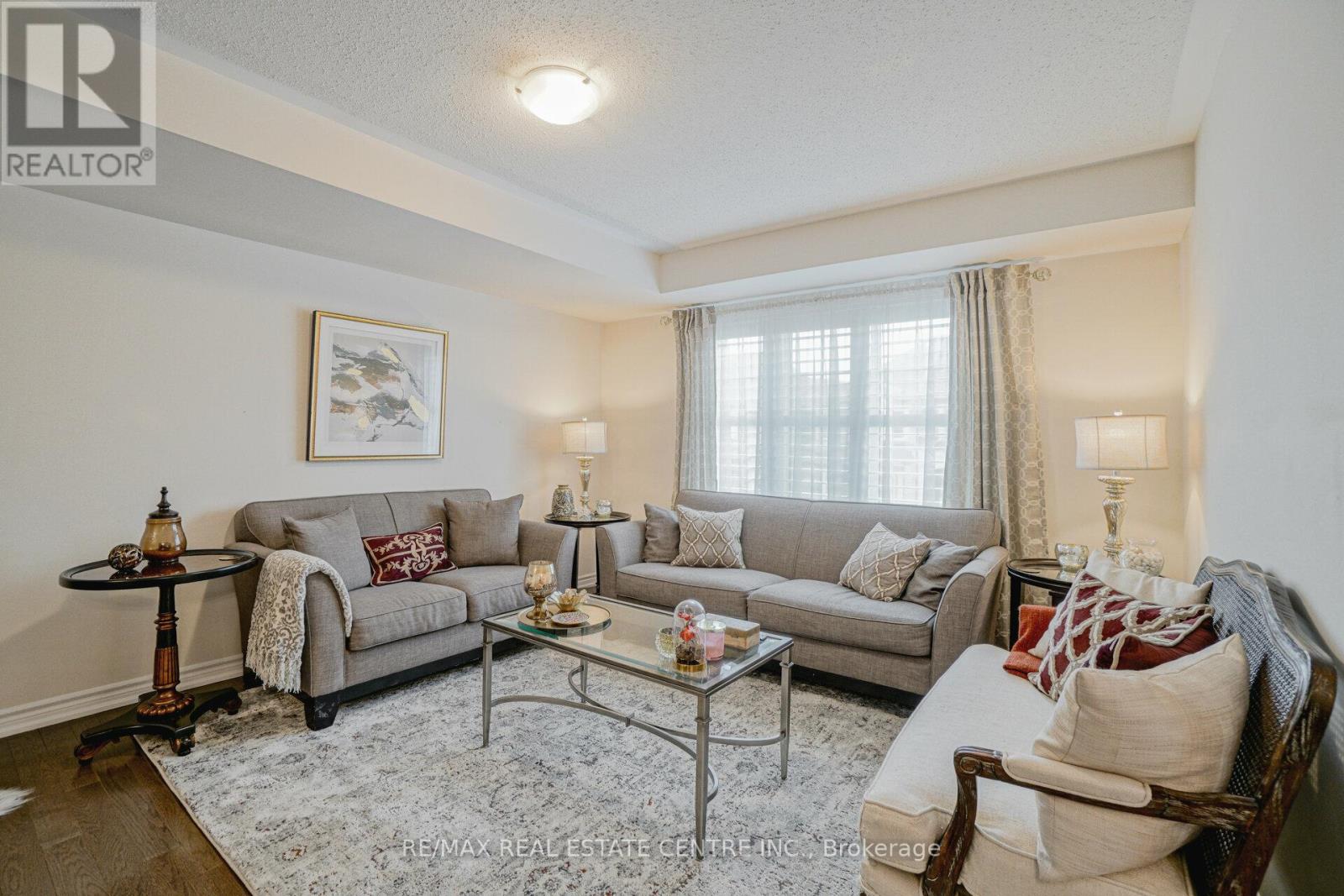 224 Sarah Cline Drive, Oakville, Ontario  L6M 0V3 - Photo 8 - W12442360