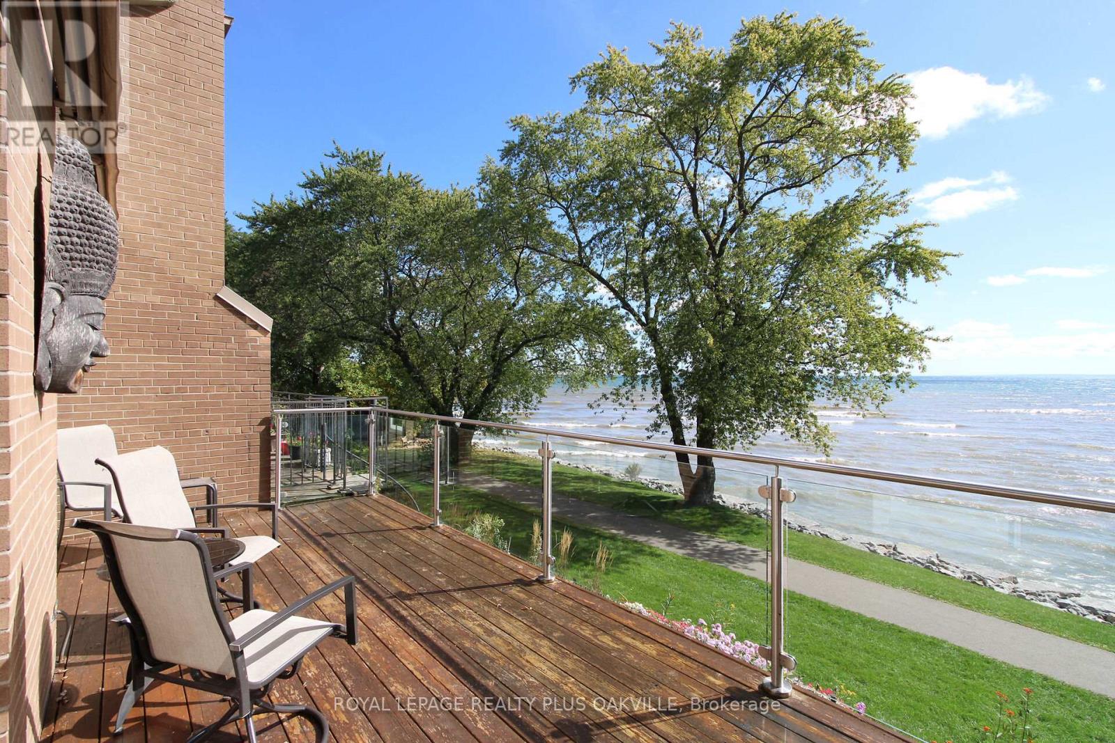 2060 Water's Edge Drive, Oakville (Br Bronte), Ontario  L6L 1A4 - Photo 23 - W12442376