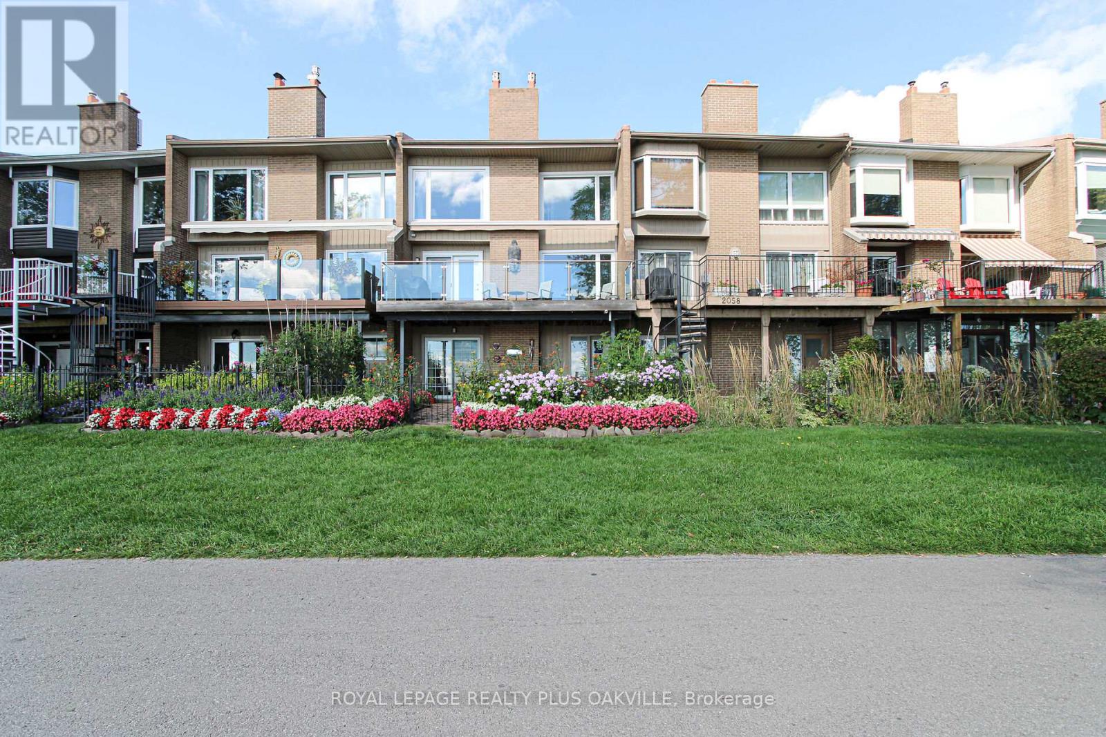 2060 Water's Edge Drive, Oakville (Br Bronte), Ontario  L6L 1A4 - Photo 25 - W12442376