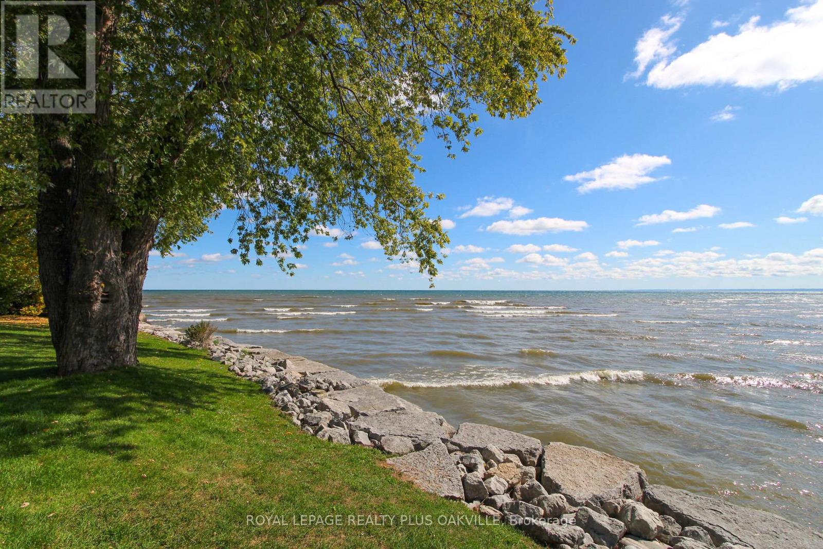 2060 Water's Edge Drive, Oakville (Br Bronte), Ontario  L6L 1A4 - Photo 26 - W12442376