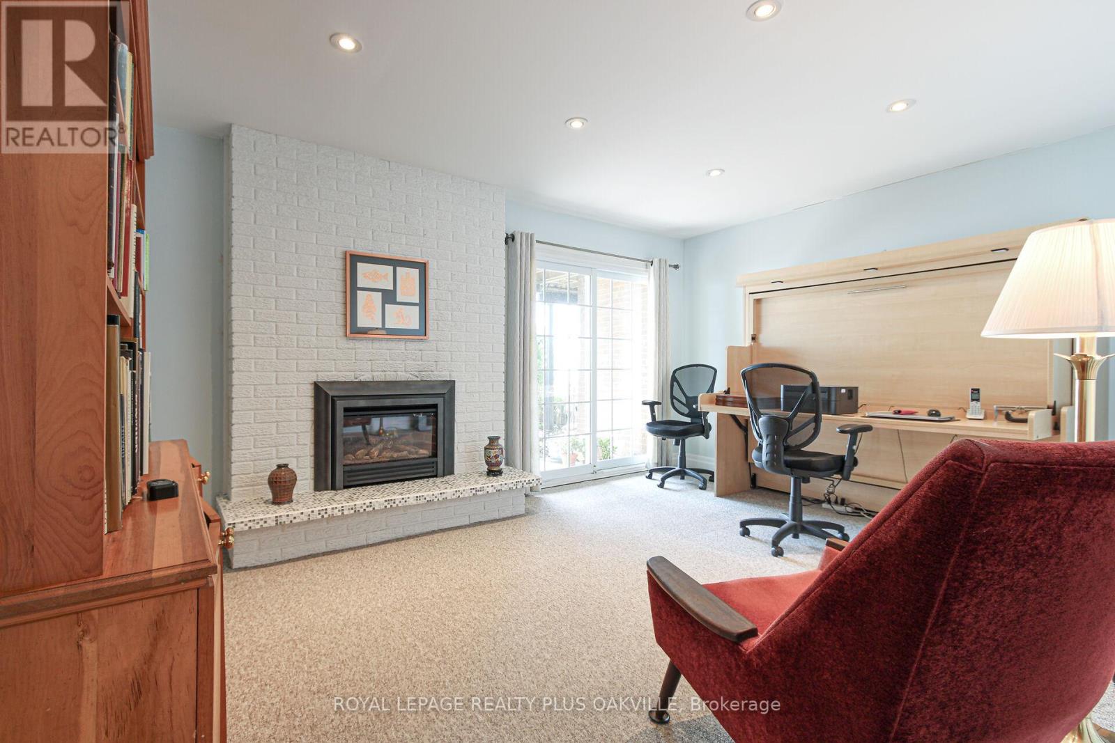 2060 Water's Edge Drive, Oakville (Br Bronte), Ontario  L6L 1A4 - Photo 6 - W12442376