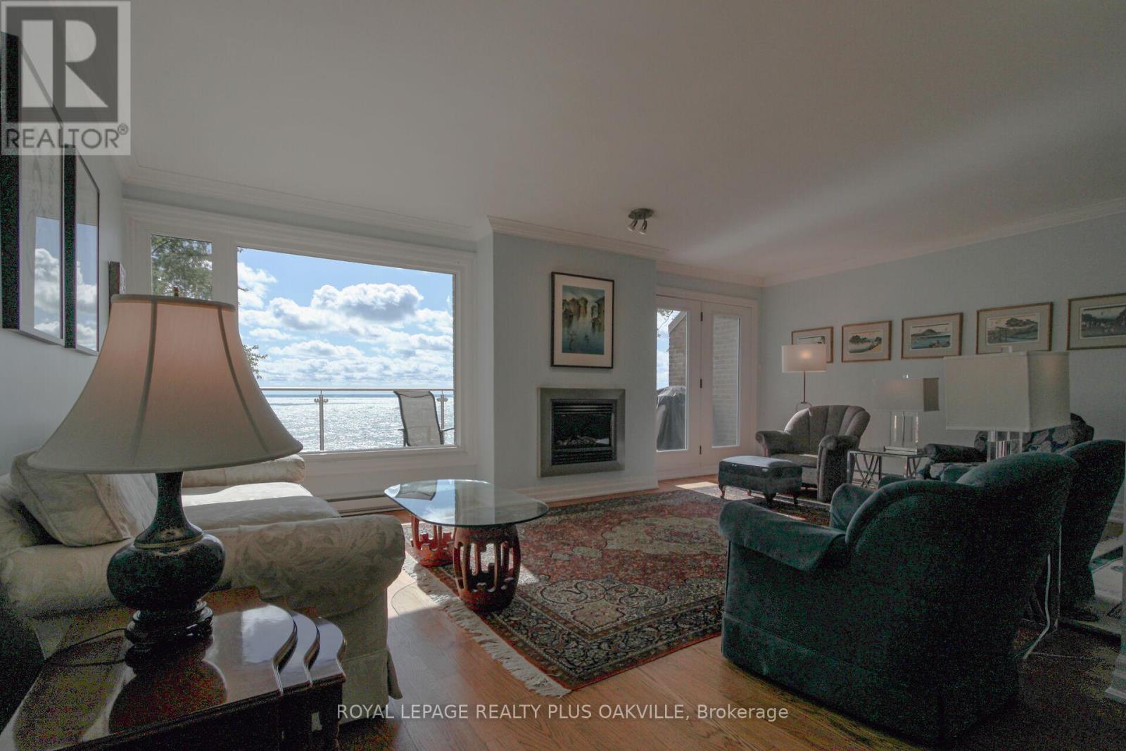 2060 Water's Edge Drive, Oakville (Br Bronte), Ontario  L6L 1A4 - Photo 7 - W12442376
