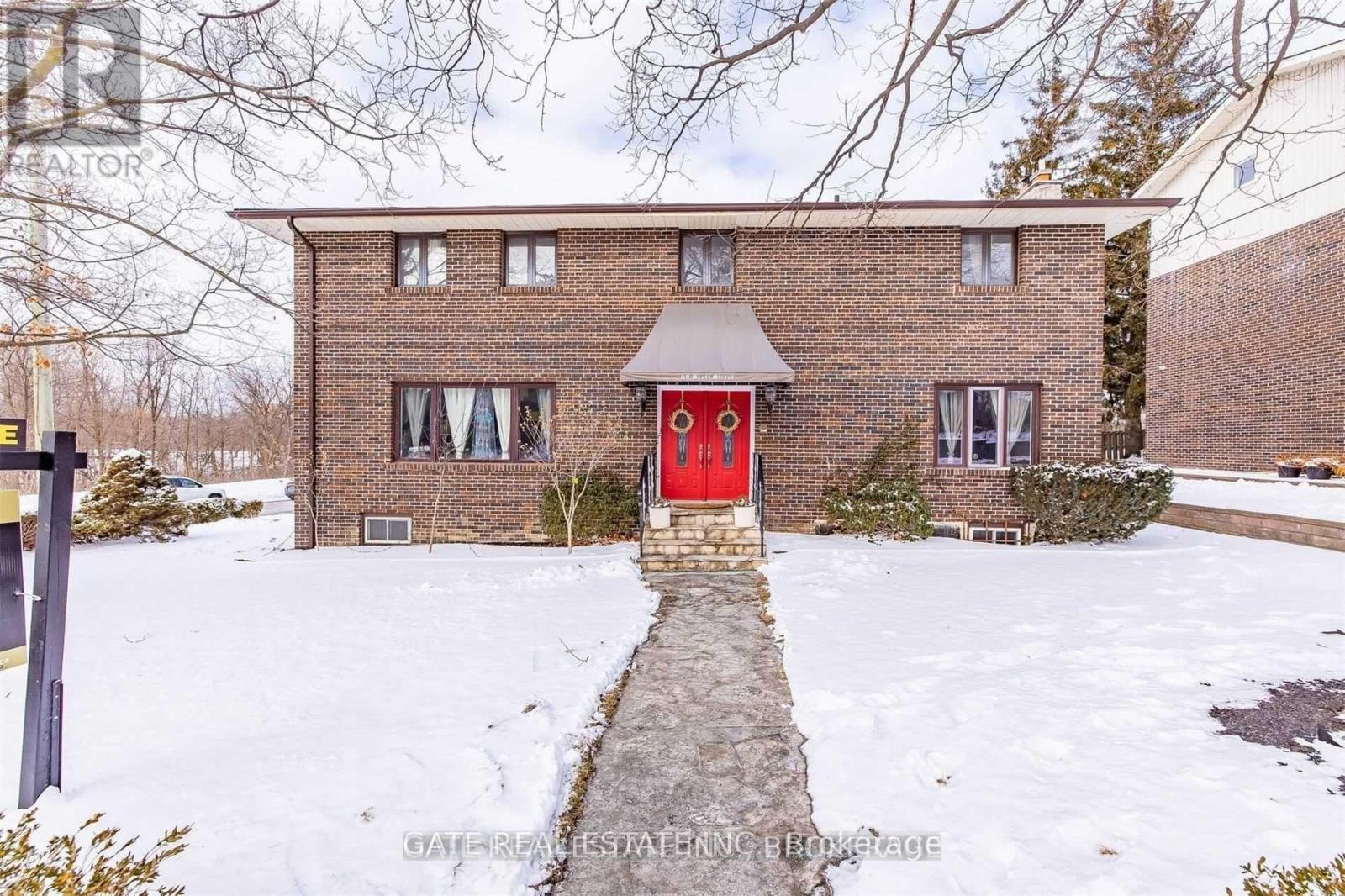 60 Scott Street, Brampton (Downtown Brampton), Ontario  L6V 1S3 - Photo 1 - W12442386