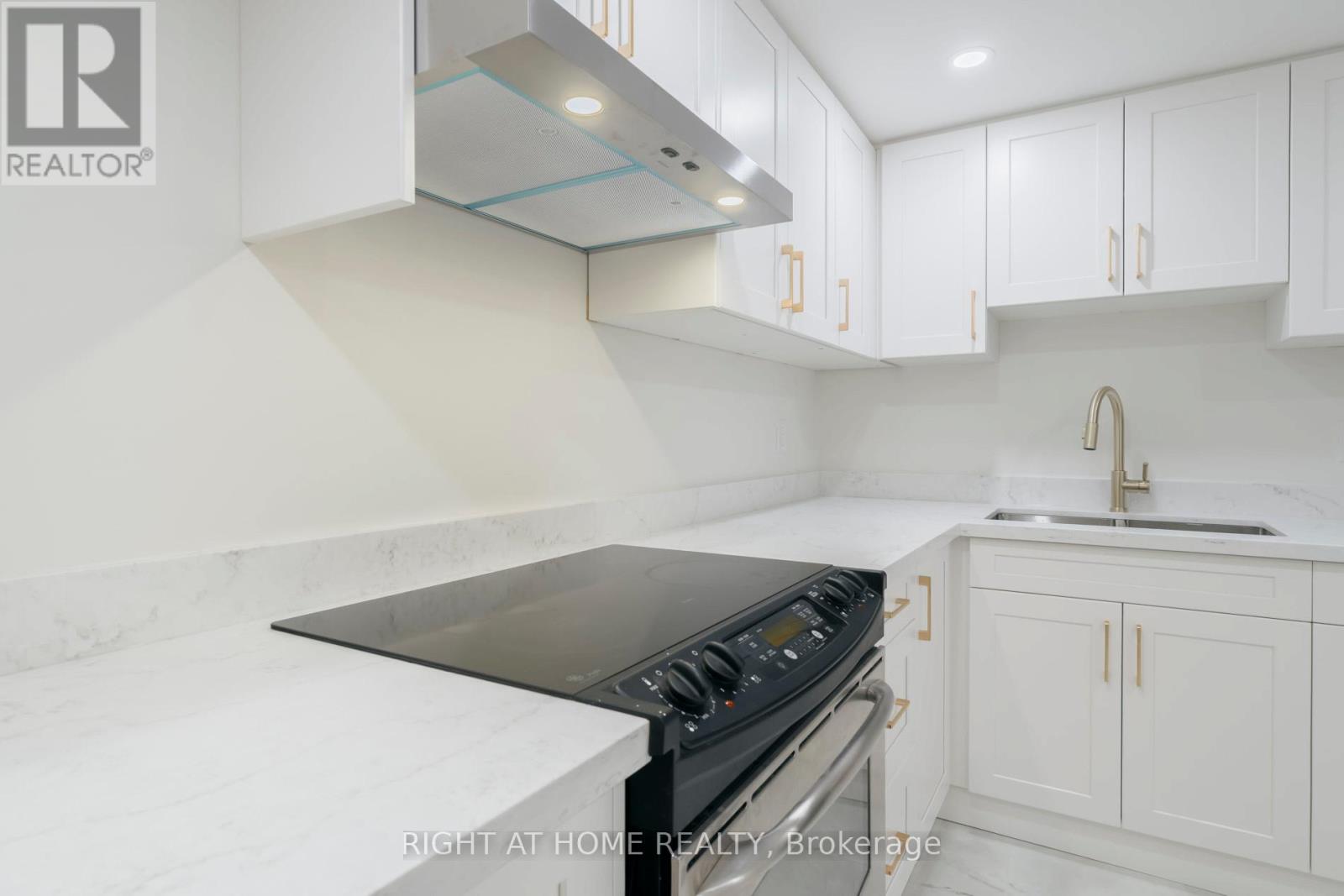 Lower - 2668 Hollington Crescent, Mississauga, Ontario  L5K 1E7 - Photo 10 - W12442409