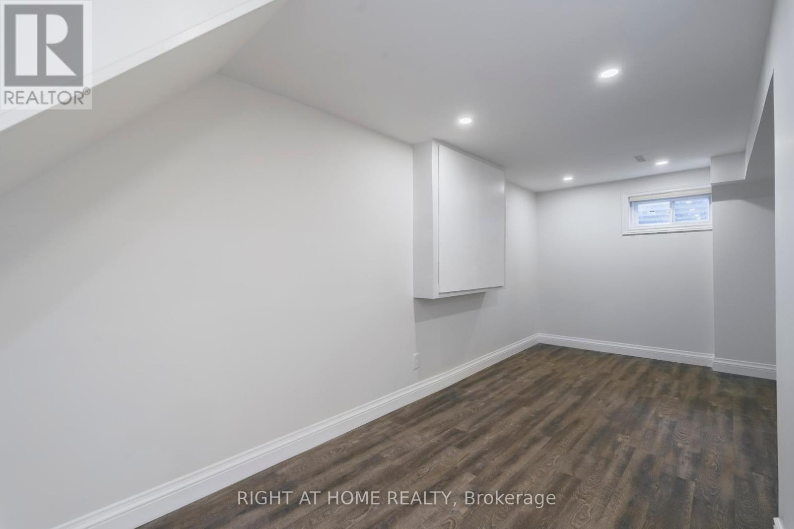 Lower - 2668 Hollington Crescent, Mississauga, Ontario  L5K 1E7 - Photo 13 - W12442409