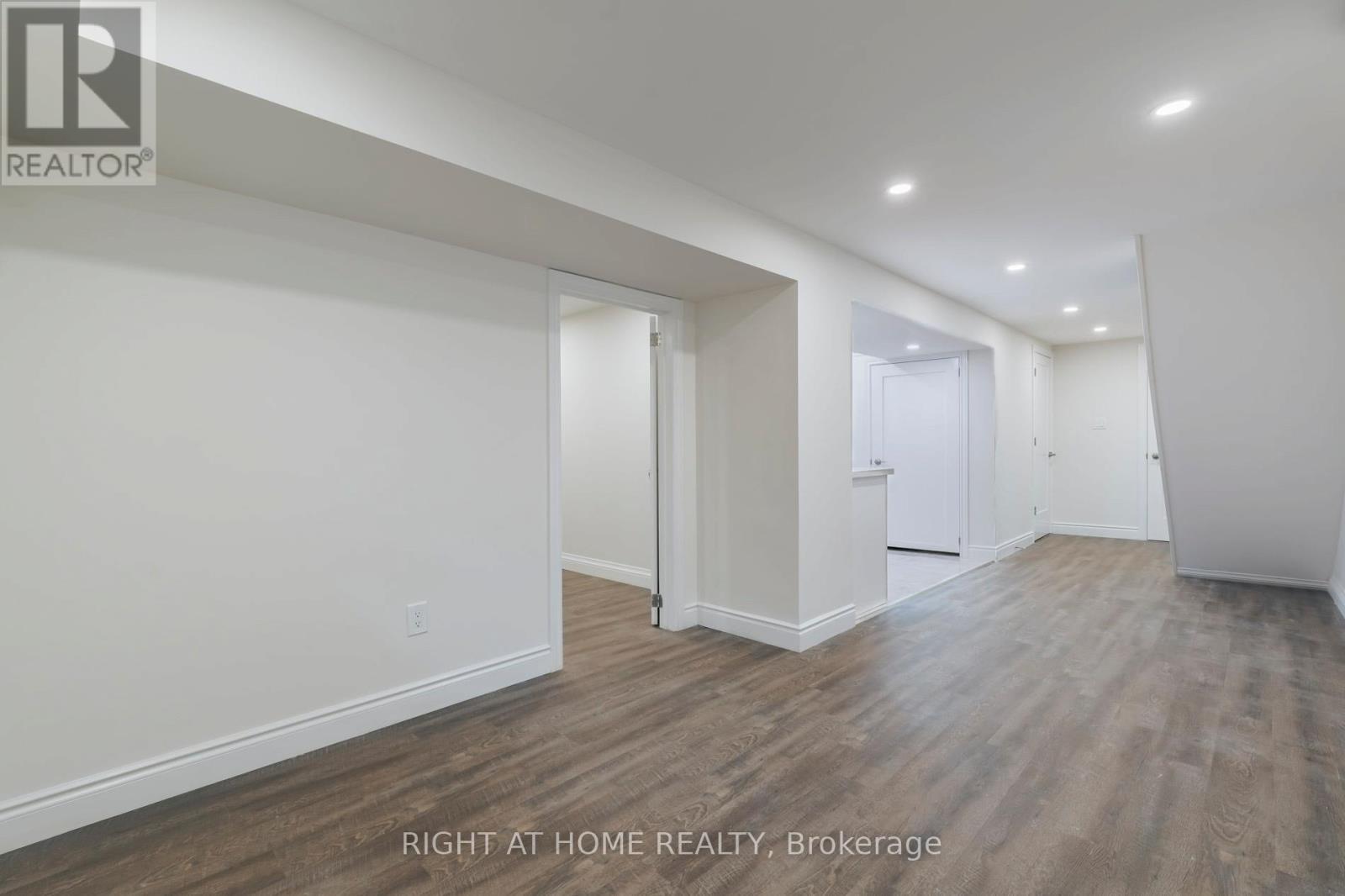 Lower - 2668 Hollington Crescent, Mississauga, Ontario  L5K 1E7 - Photo 15 - W12442409