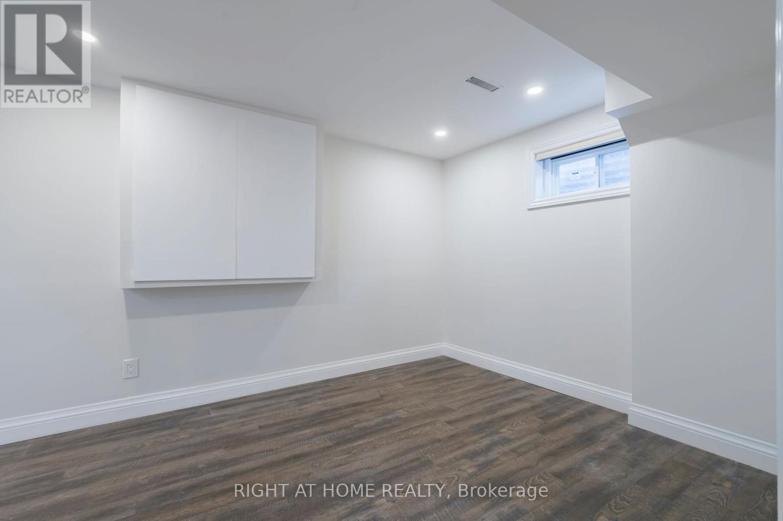 Lower - 2668 Hollington Crescent, Mississauga, Ontario  L5K 1E7 - Photo 18 - W12442409
