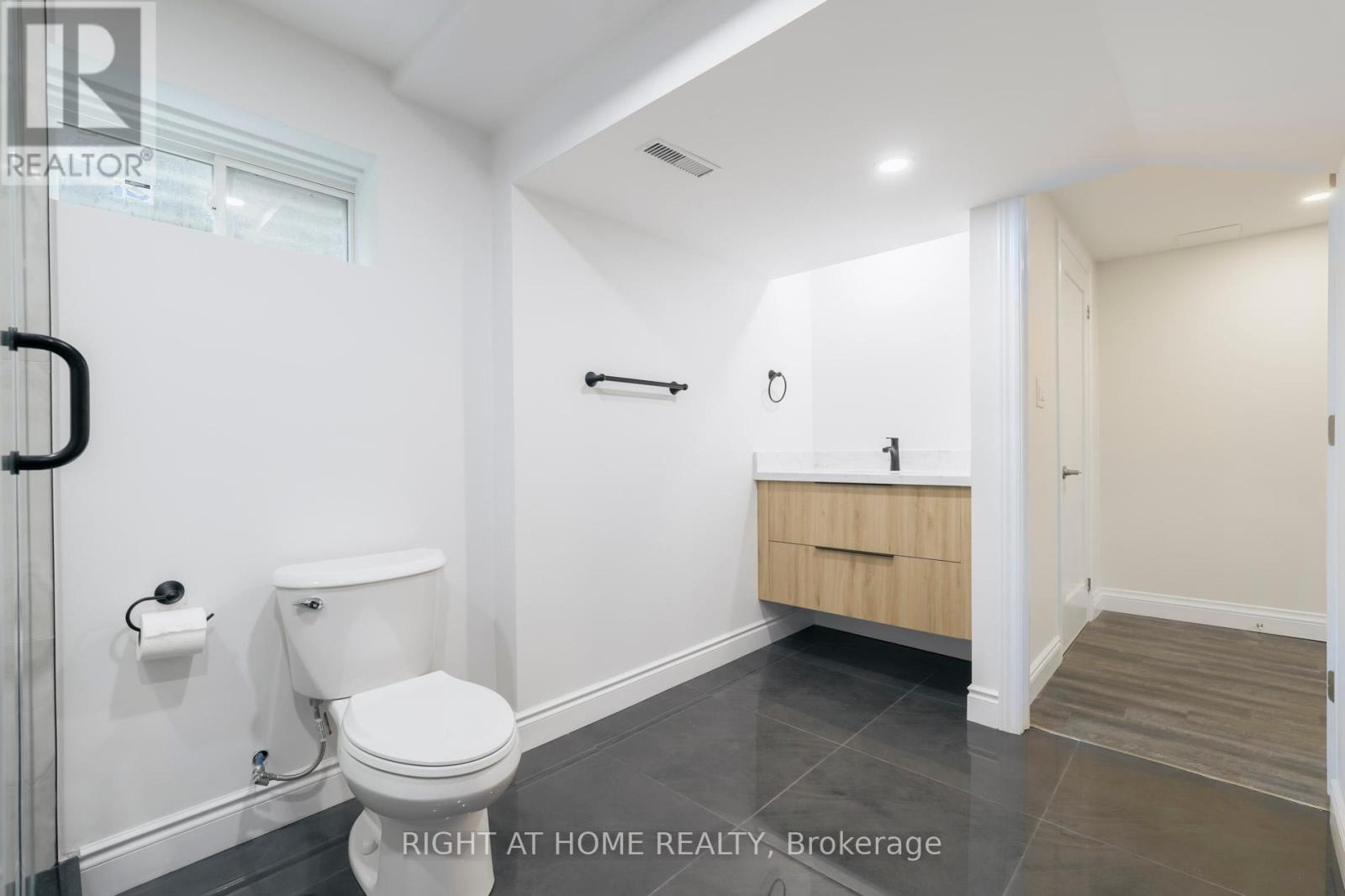 Lower - 2668 Hollington Crescent, Mississauga, Ontario  L5K 1E7 - Photo 25 - W12442409